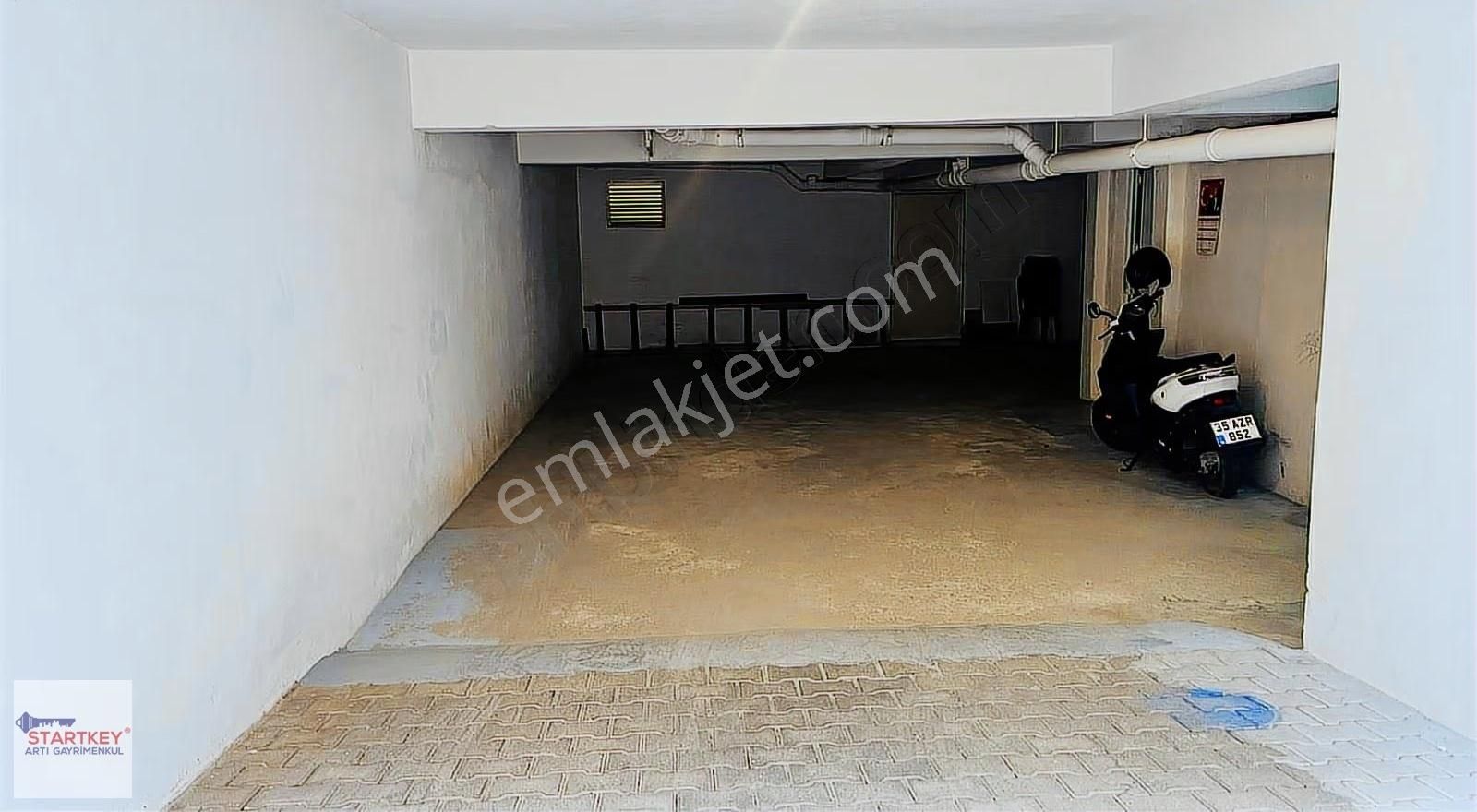 Karşıyaka Nergiz'de Bakımlı Merkezi Konumda 3+1 125 M2 Kiralık Daire - Görsel 2