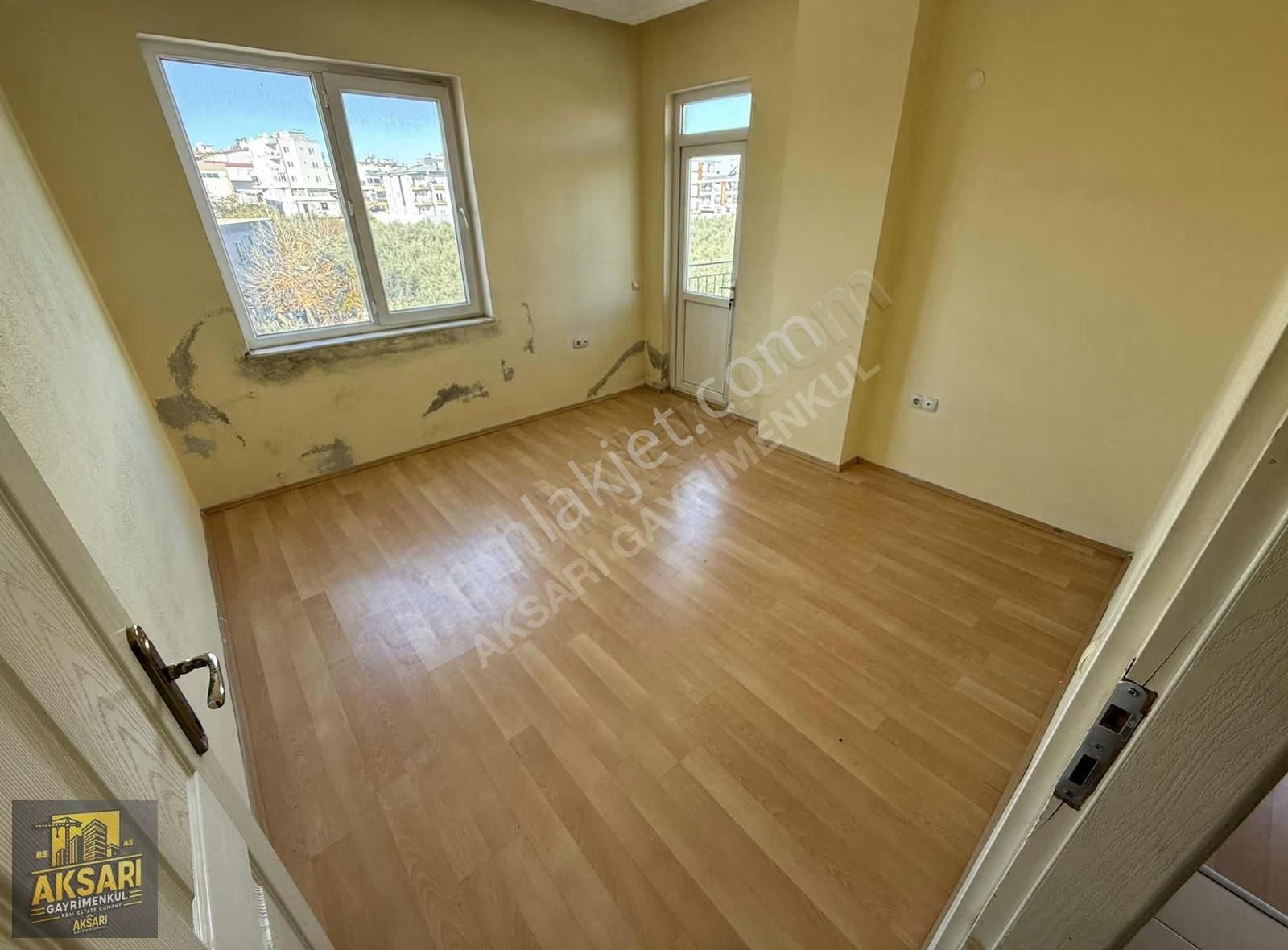 Ayanoğlun'da Çok Geniş Asansörsüz 3+1 Satılık Daire - Görsel 4