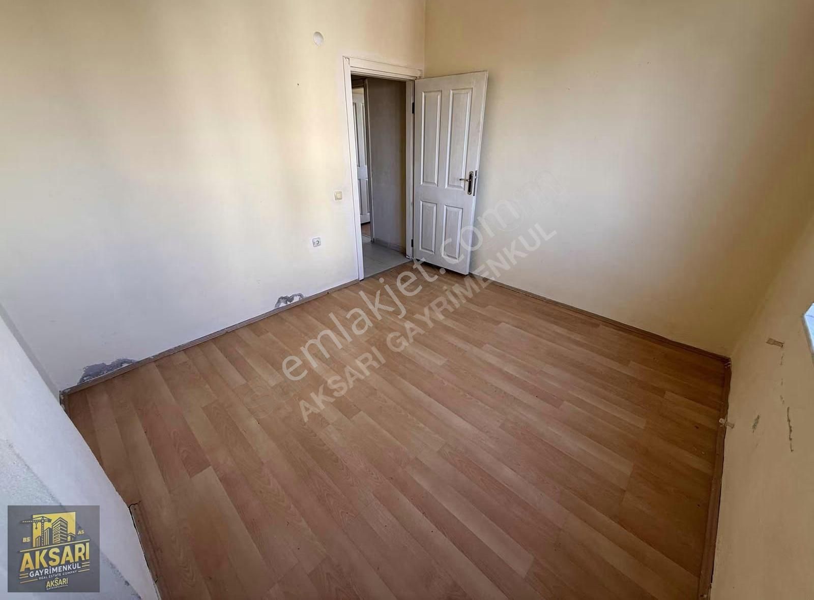 Ayanoğlun'da Çok Geniş Asansörsüz 3+1 Satılık Daire - Görsel 11