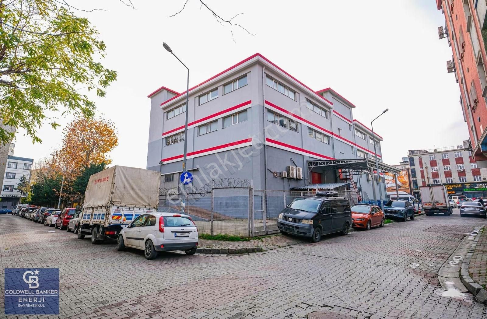 Yenibosna Cadde Üzeri Ön Cephe 1600 M2 İki Katlı Kiralık İş Yeri - Görsel 8