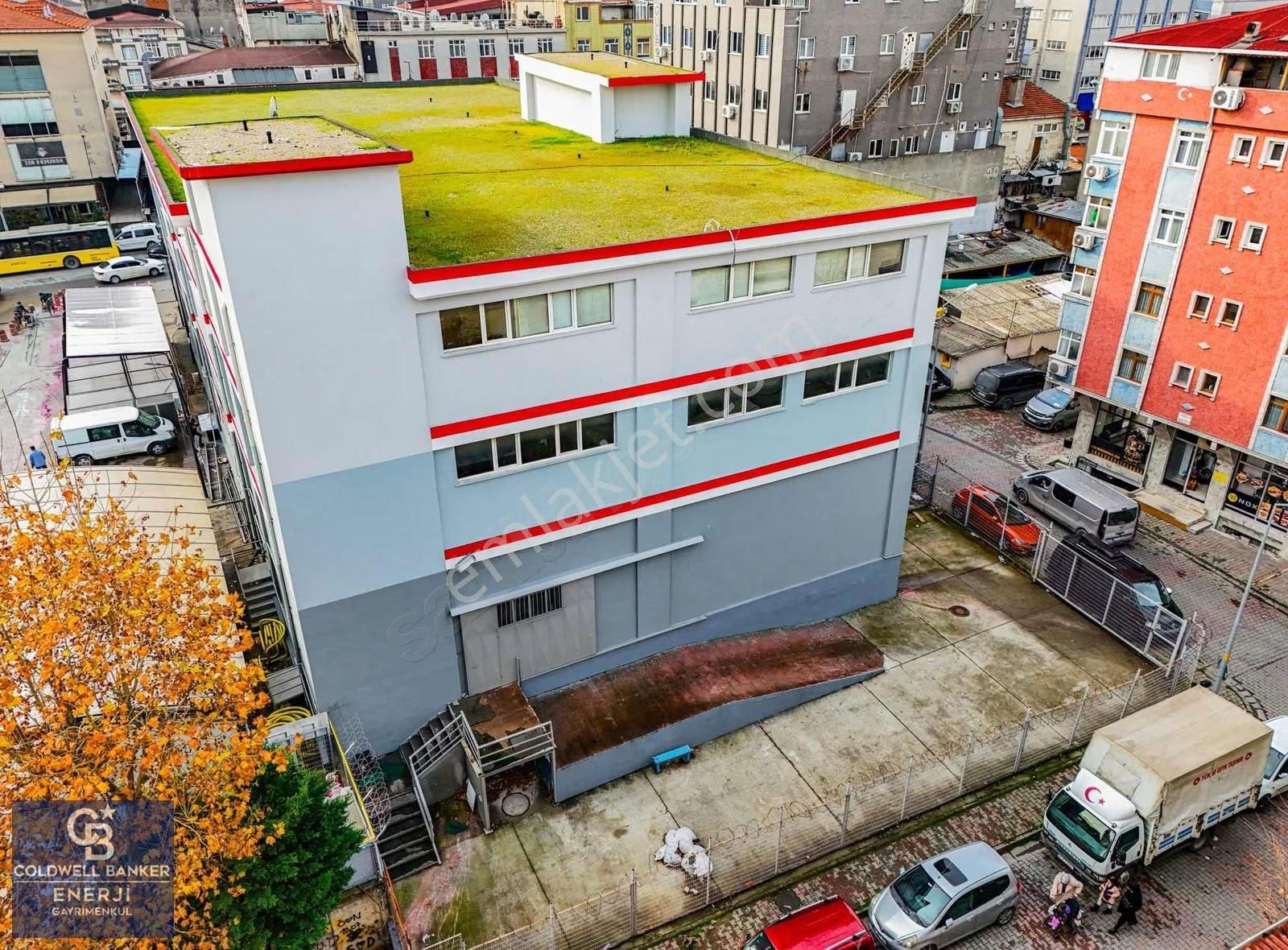 Yenibosna Cadde Üzeri Ön Cephe 1600 M2 İki Katlı Kiralık İş Yeri - Görsel 13