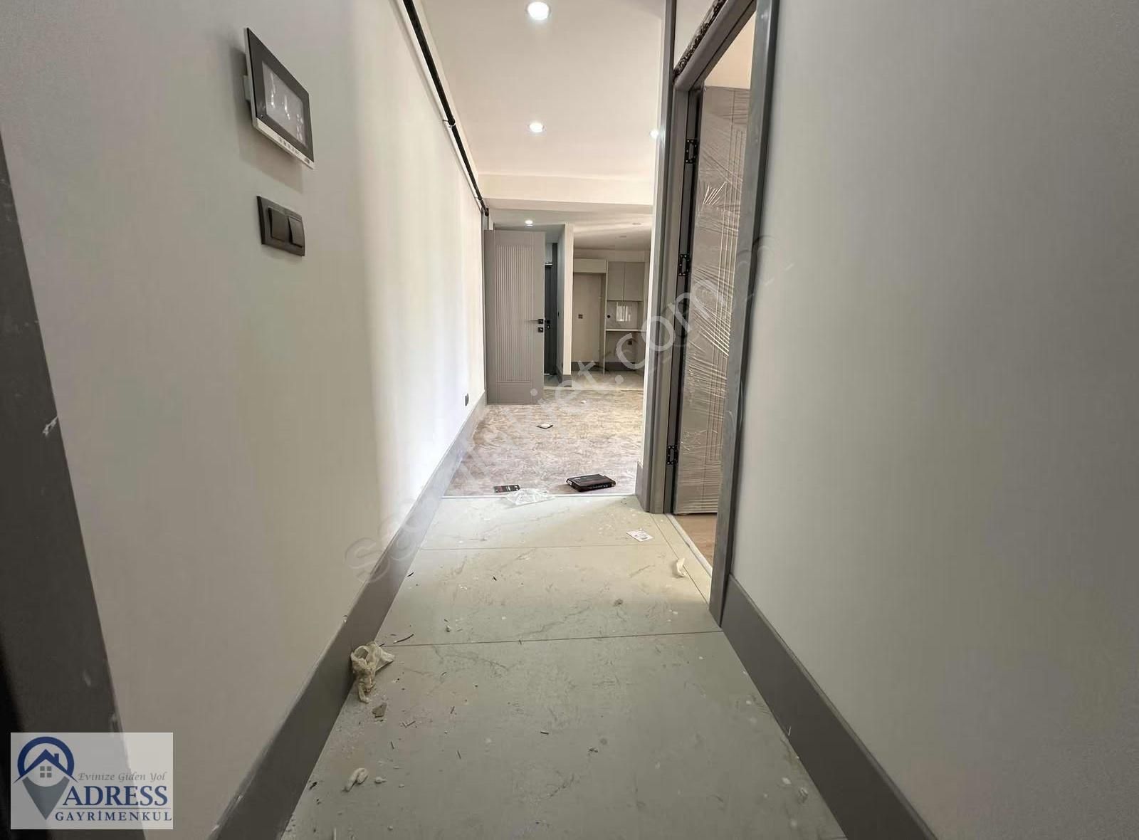 Adress Gayrimenkul Den Çekmeköy'de İki Bloklu Site İçinde 2+1 - Görsel 15