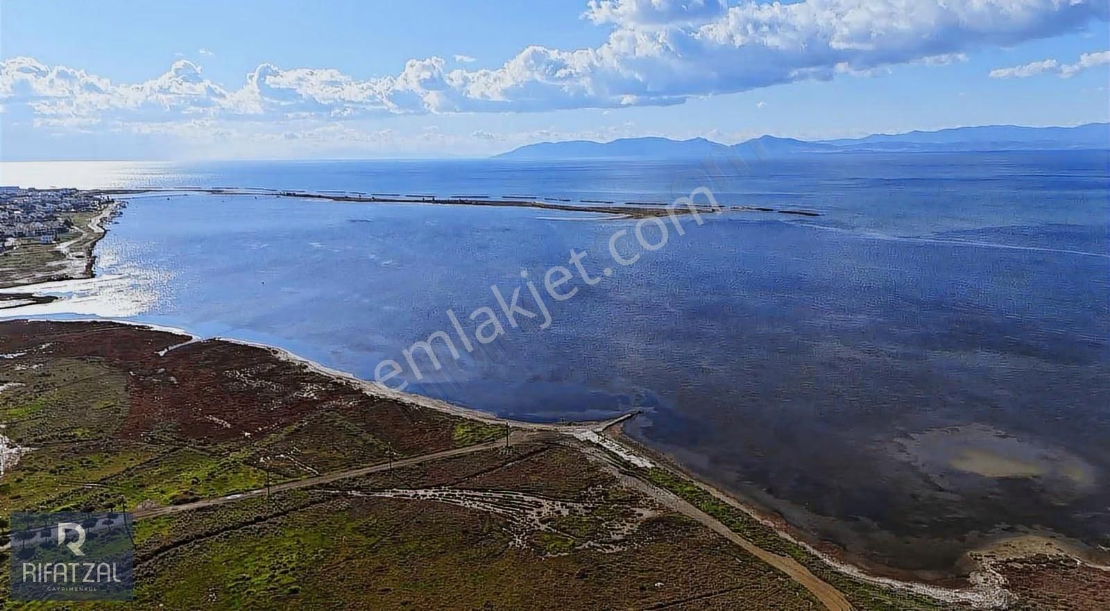 Altınova'da Denize 300 M Site İçi Villa Arsası - Görsel 10