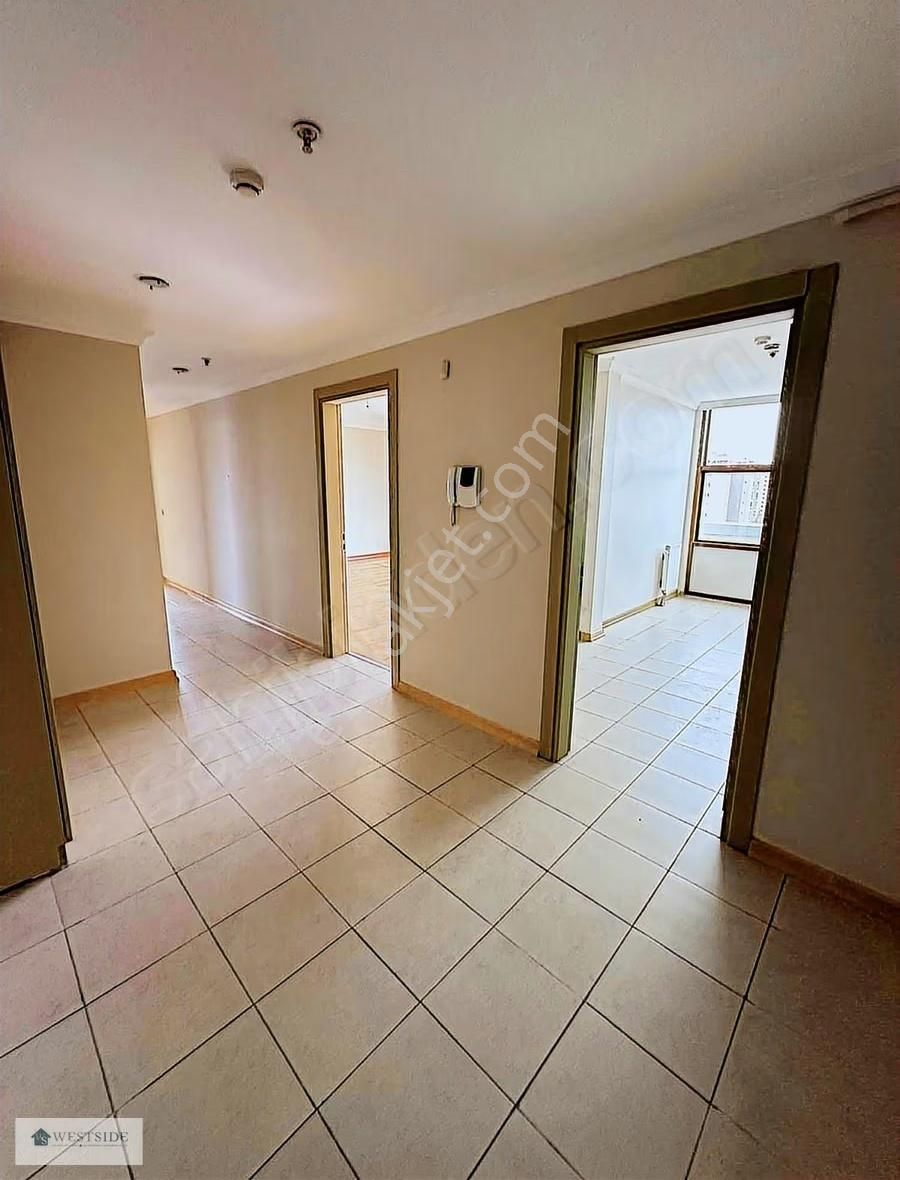 Bahçeşehir Spradon Kuleler 2+1 Teraslı Satılık Boş Kupon Daire