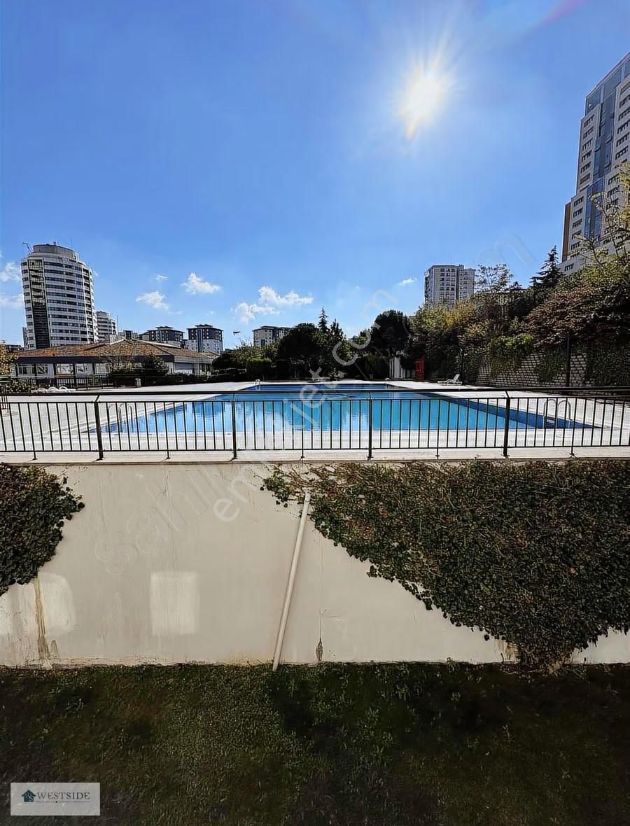 Bahçeşehir Spradon Kuleler 4+1 Havuz Cephe Boş Satılık - Görsel 3