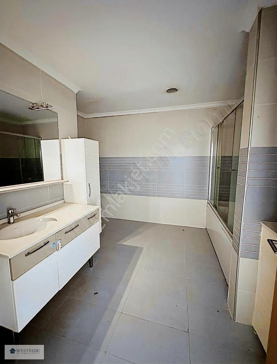 Bahçeşehir Spradon Kuleler 4+1 Havuz Cephe Boş Satılık - Görsel 5