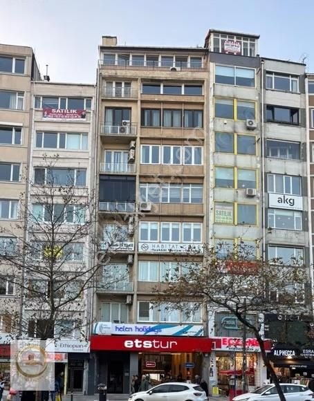 Şişli'nin En Prestijli Lokasyonu Harbiye'de Satılık 5+1 Daire