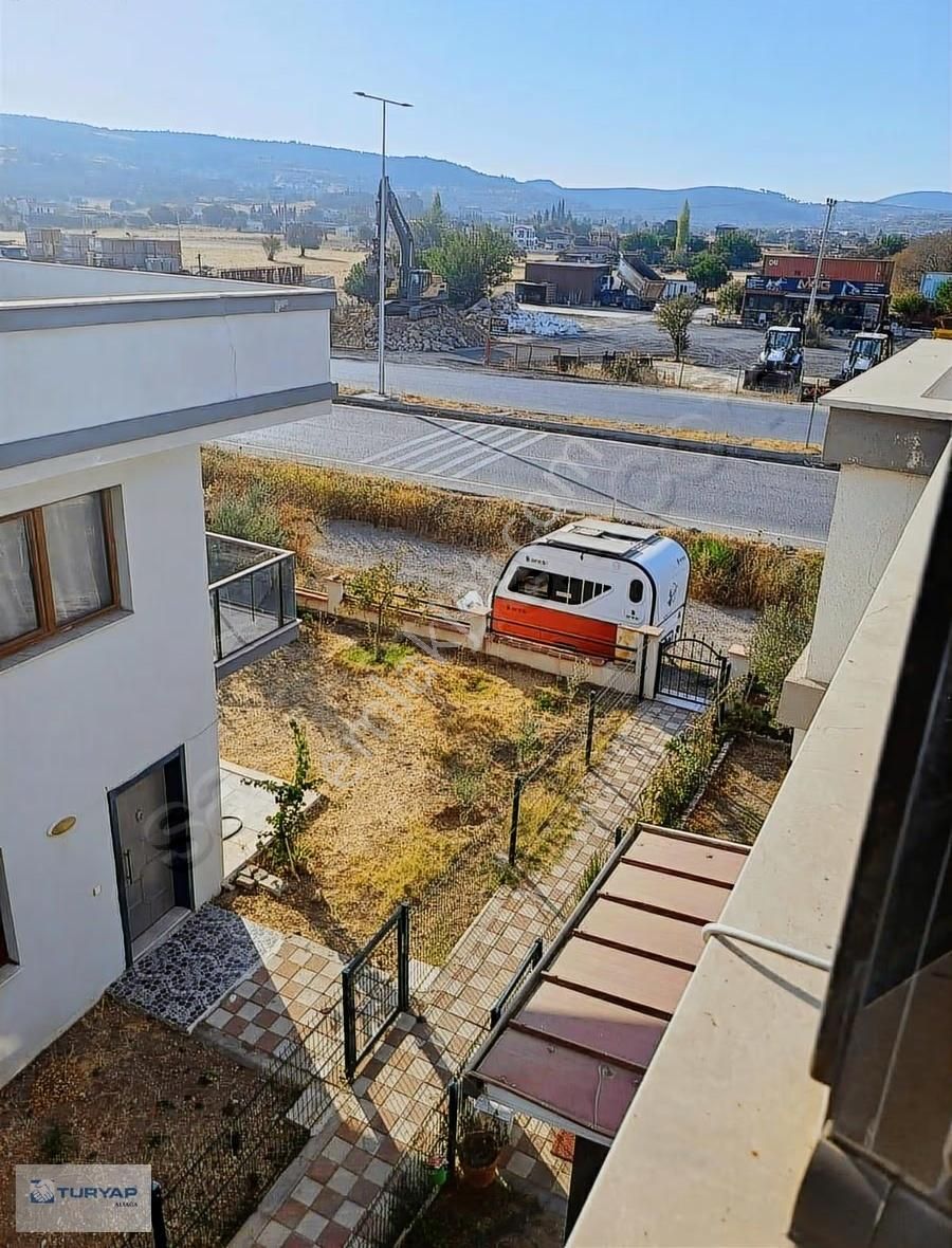 Yeni Foca Gencelli De Satılık Tripleks - Görsel 2