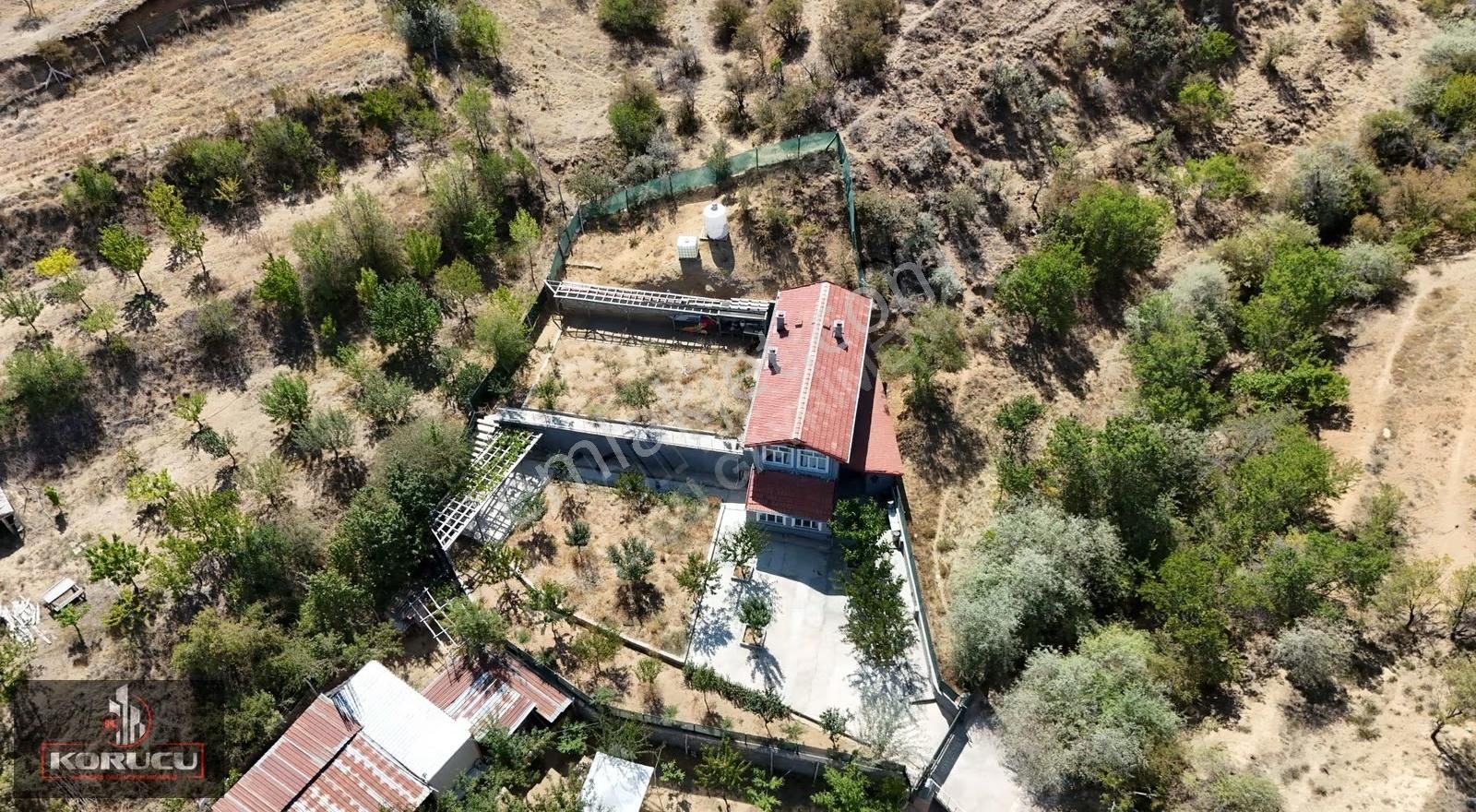 Tatköy Mah. Müstakil 743m2 Alanlı 2+1 Bahçeli Ev - Görsel 16