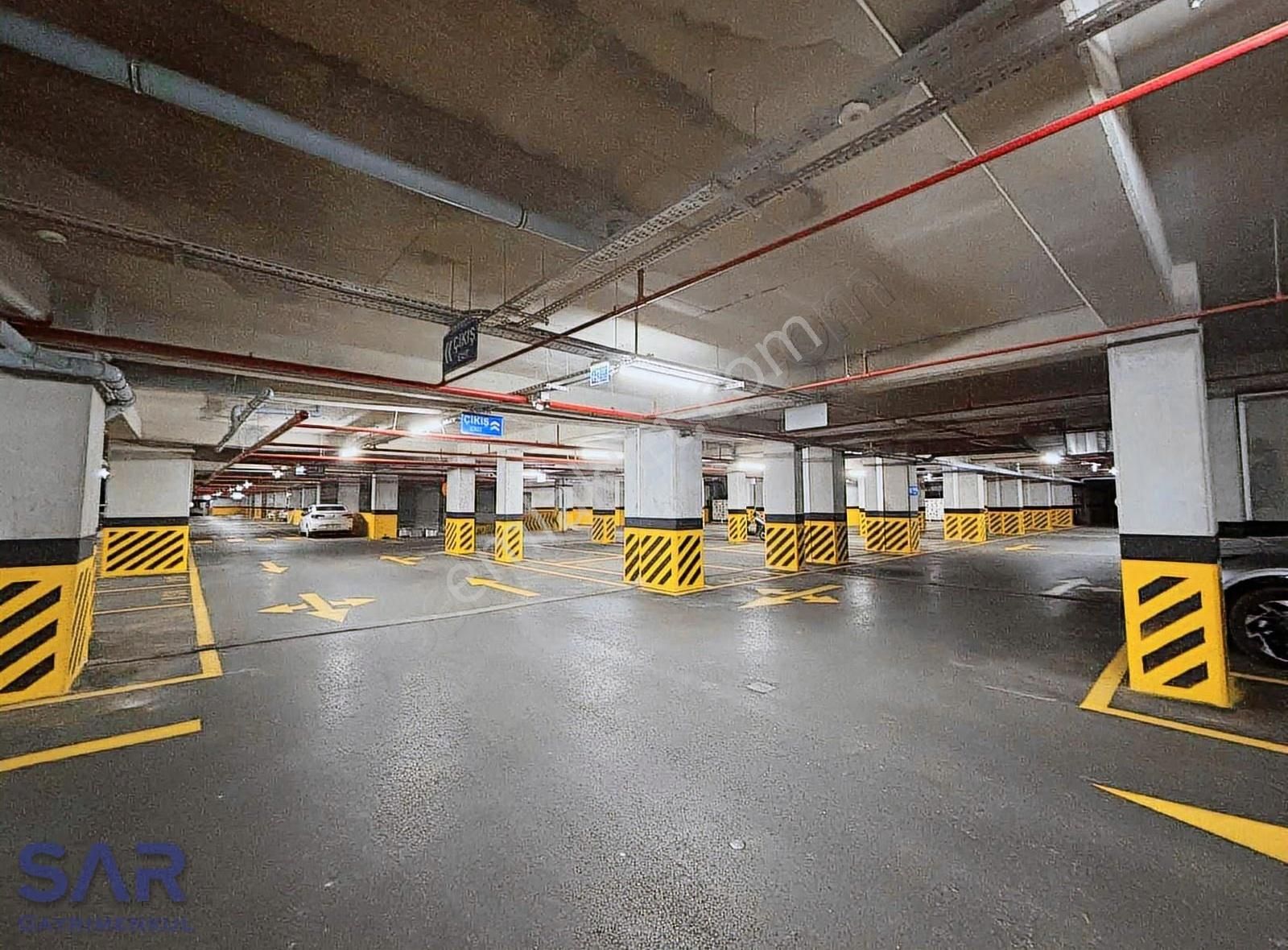 Lüks Konseptli Kapalı Havuzlu Sitede Satılık Sıfır 3+1 ! - Görsel 3