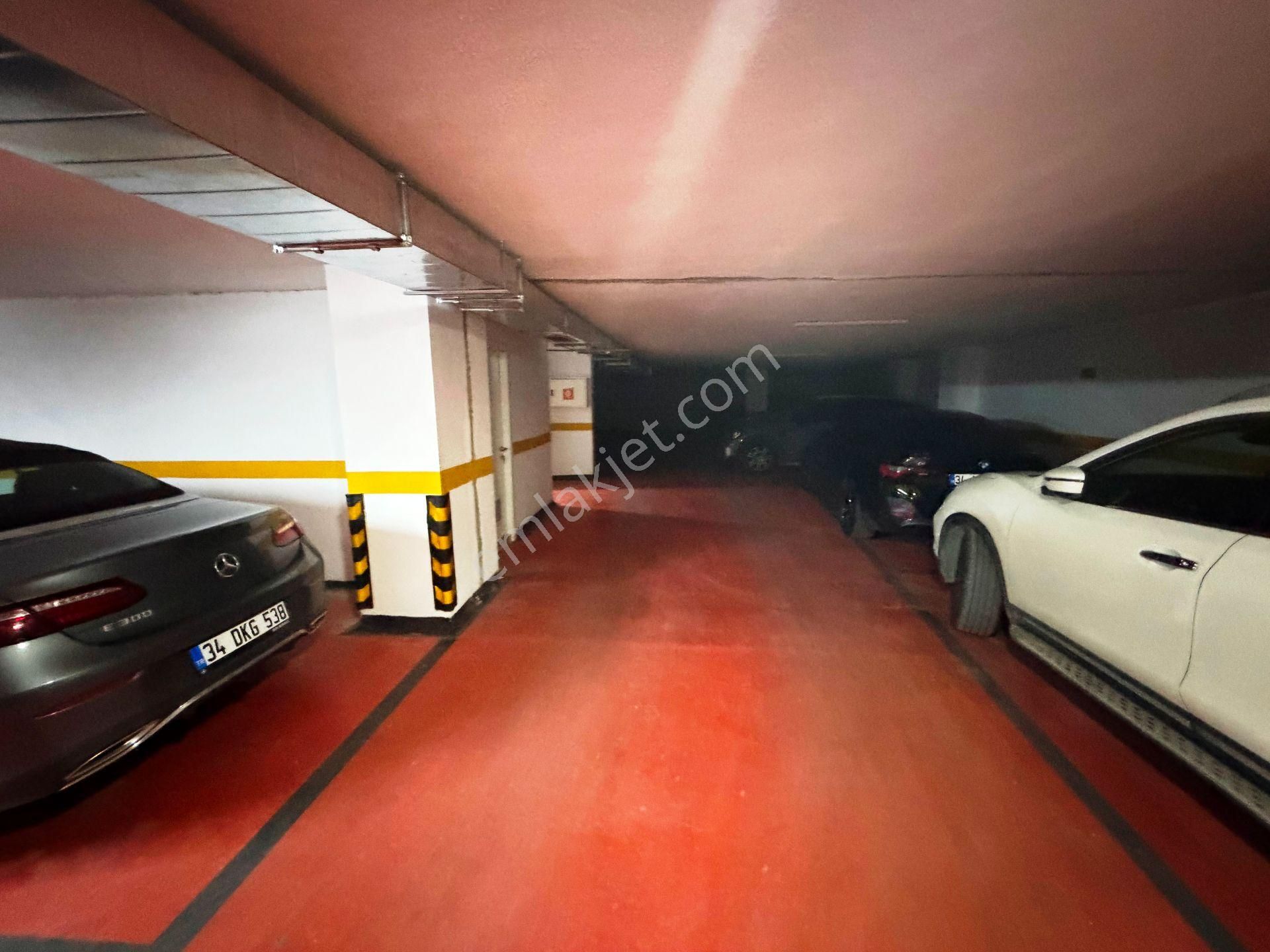 Caddebostan Park Konutları 6.kat Mobilyalı 100m2 Kiralık 2+1 - Görsel 34