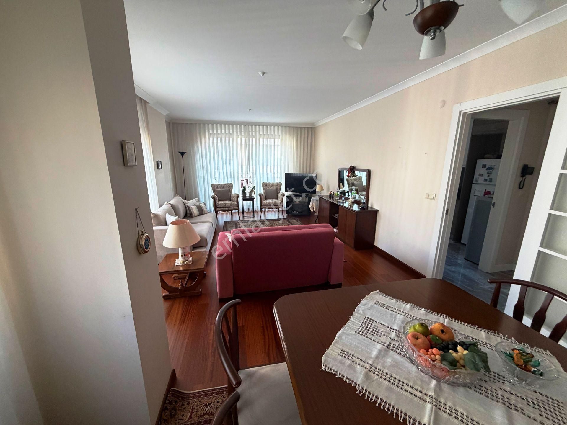 Caddebostan Park Konutları 6.kat Mobilyalı 100m2 Kiralık 2+1 - Görsel 3