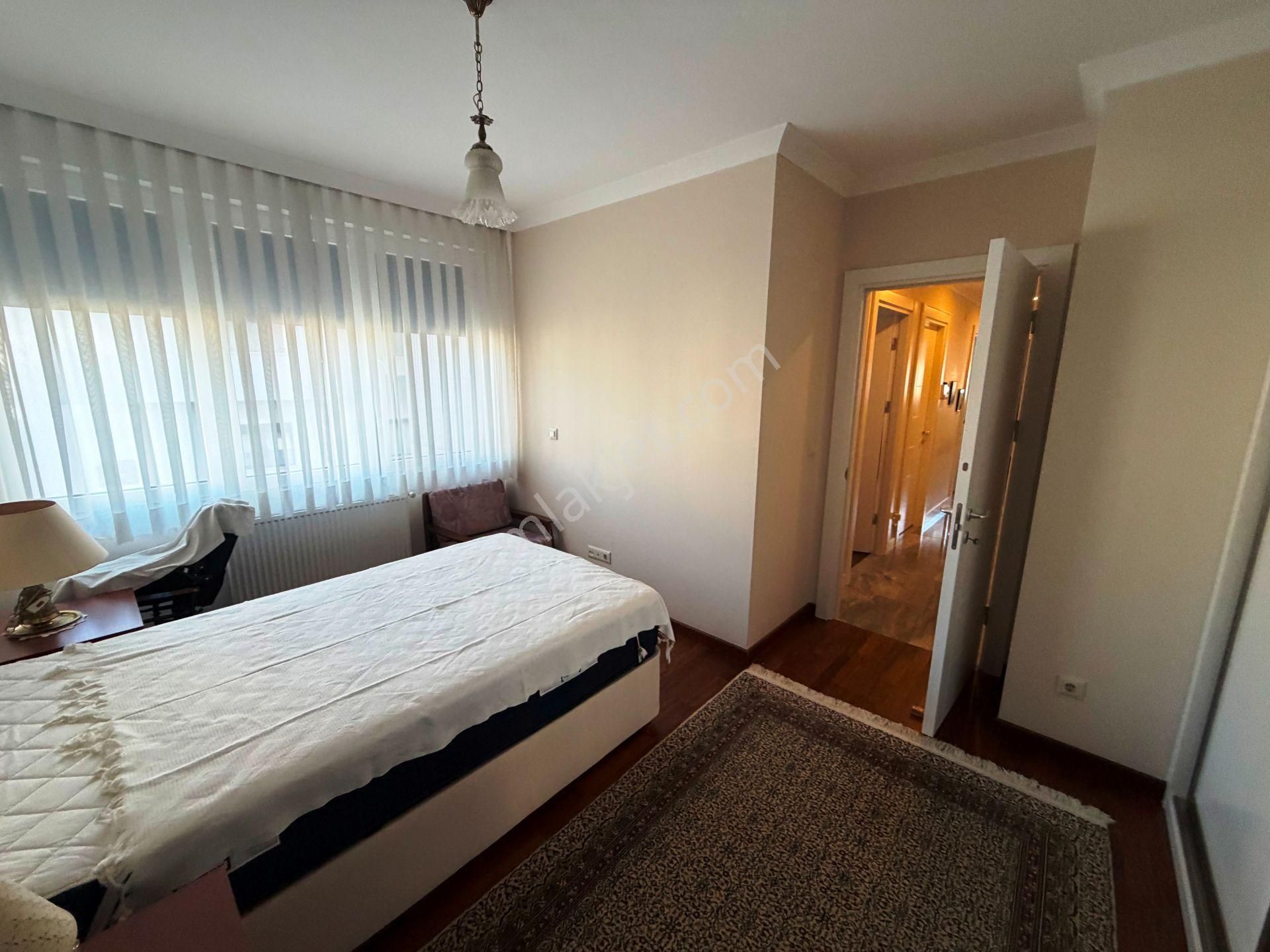 Caddebostan Park Konutları 6.kat Mobilyalı 100m2 Kiralık 2+1 - Görsel 7