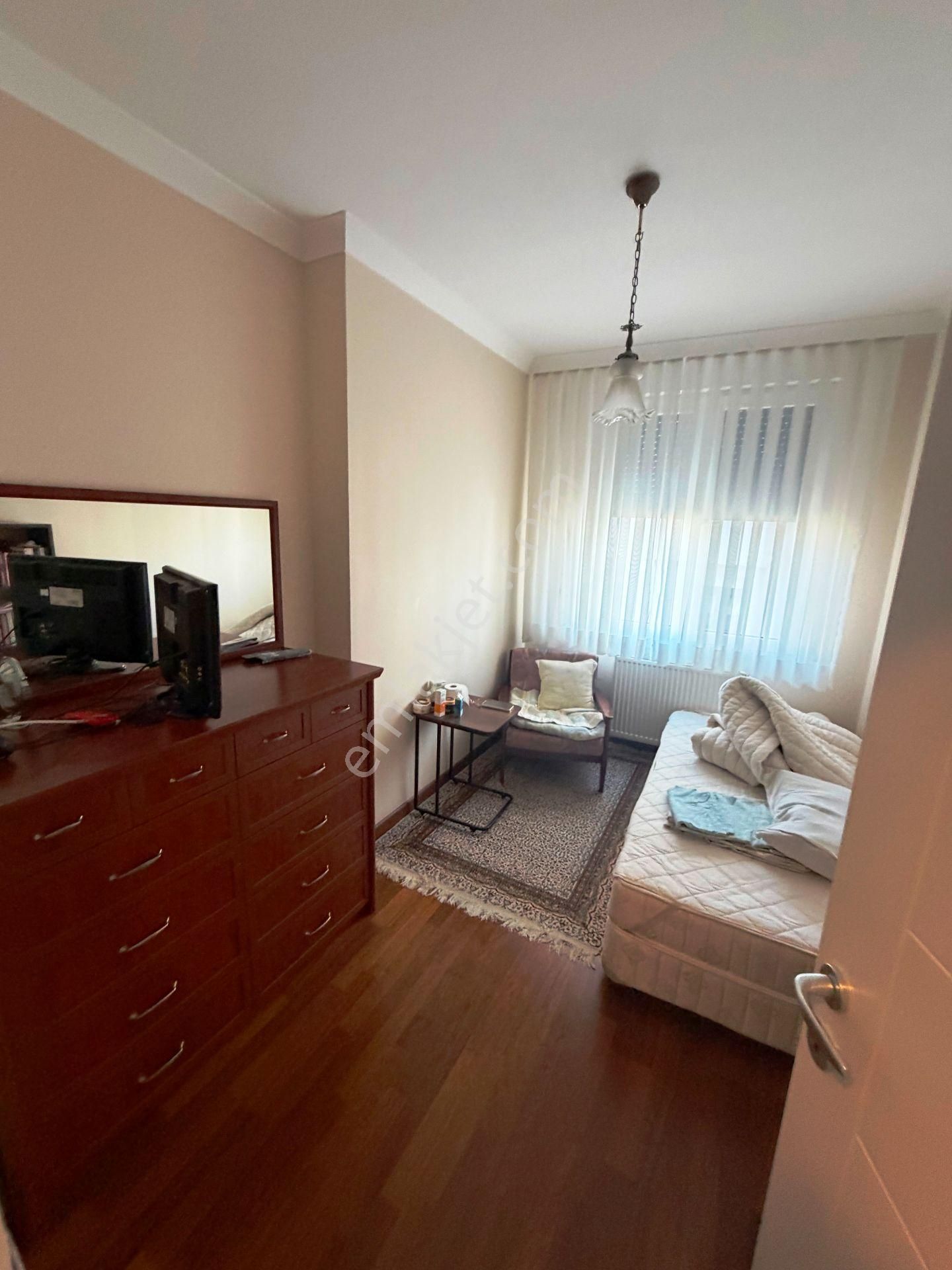 Caddebostan Park Konutları 6.kat Mobilyalı 100m2 Kiralık 2+1 - Görsel 13