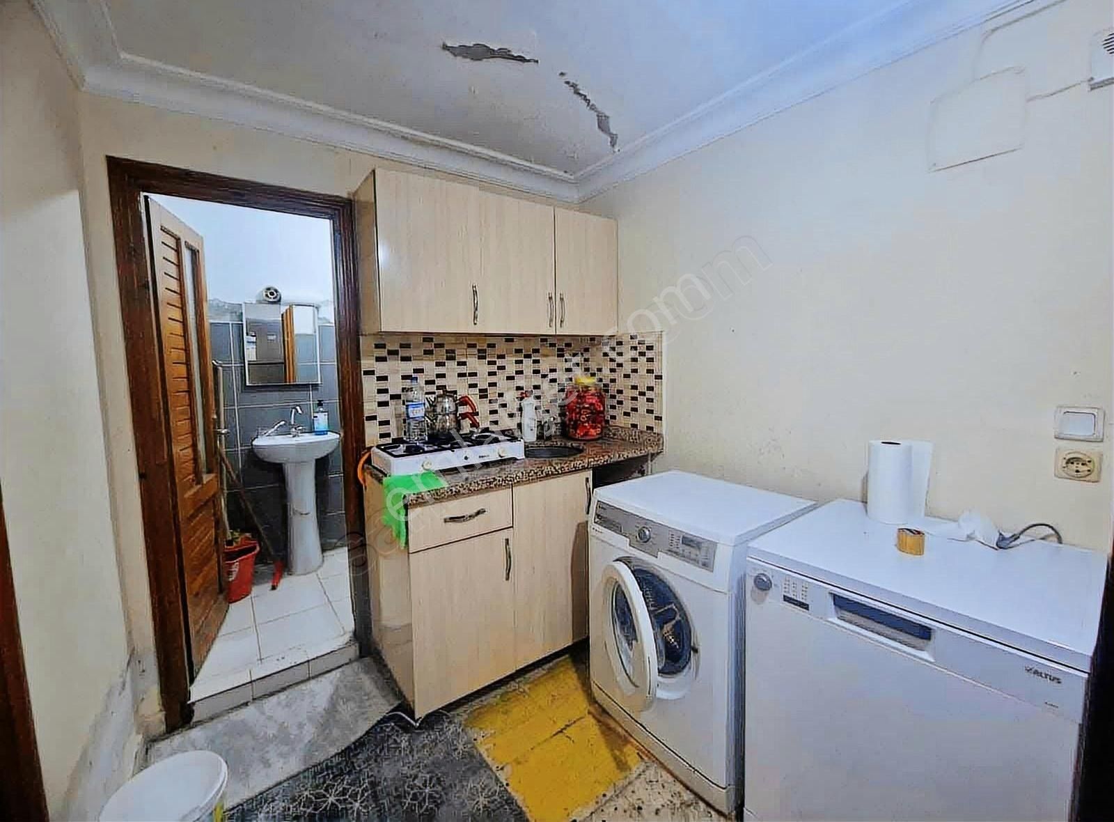 Şekerhane Mah Cuma Pazarında Satılık 1+1 Ofis - Görsel 13