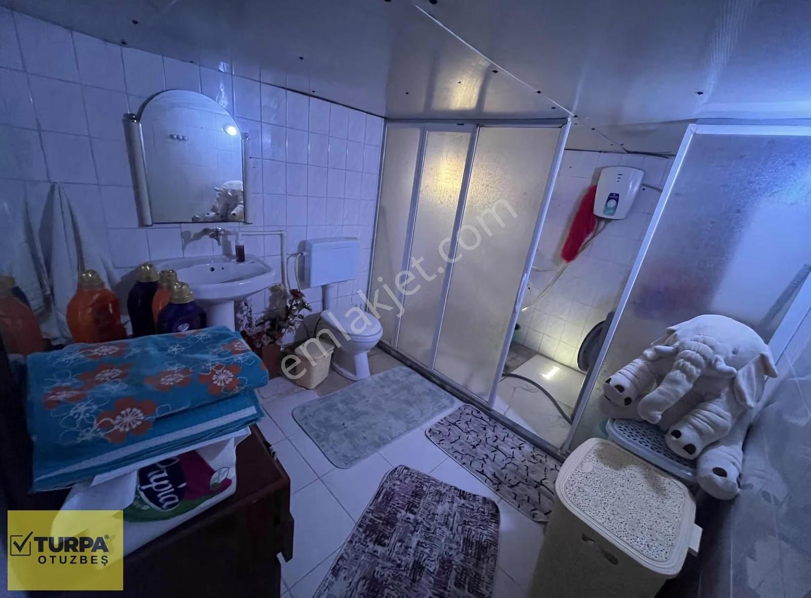 Turpa Otuzbeşten Yatırıma Uygun, Kelepir Fiyata Satılık Bina - Görsel 2