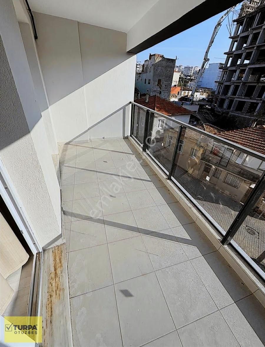Turpa Otuzbeş'ten Site İçinde | Havuzlu | Eşyalı 1+1 Daire - Görsel 5