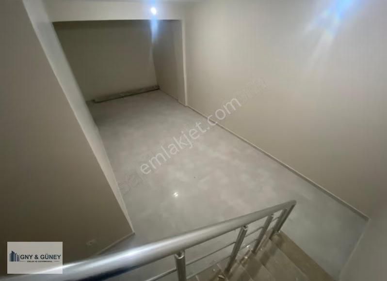 Güney Emlak'tan Fatih Belediyesinin Sokağında 160 M2 Satılık - Görsel 11