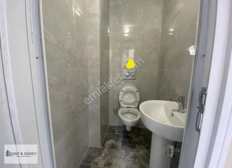 Güney Emlak'tan Fatih Belediyesinin Sokağında 160 M2 Satılık - Görsel 12