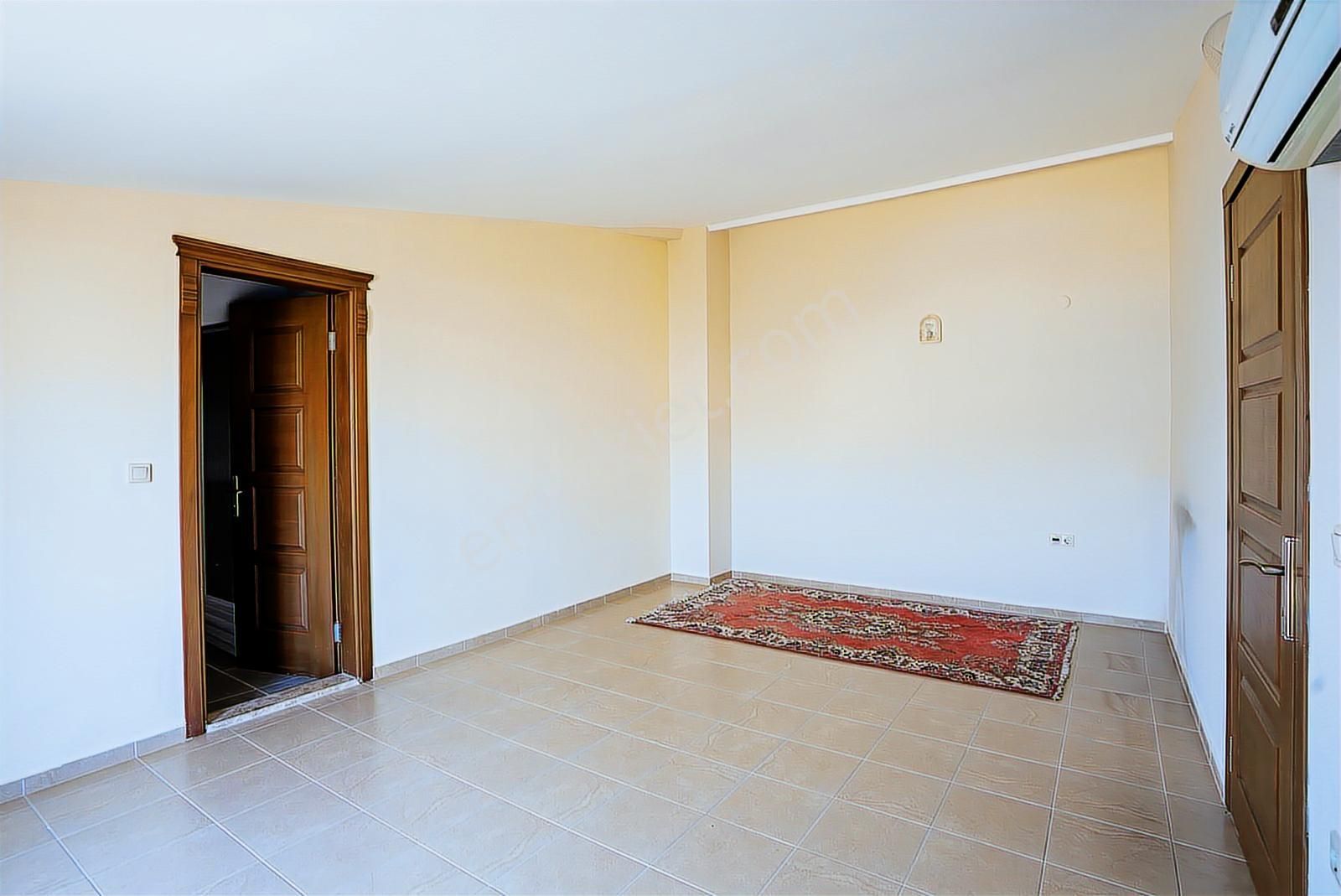 Cb Marina'dan Fırsat Deniz Manzaralı Satılık 4+1 Dublex Daire - Görsel 8