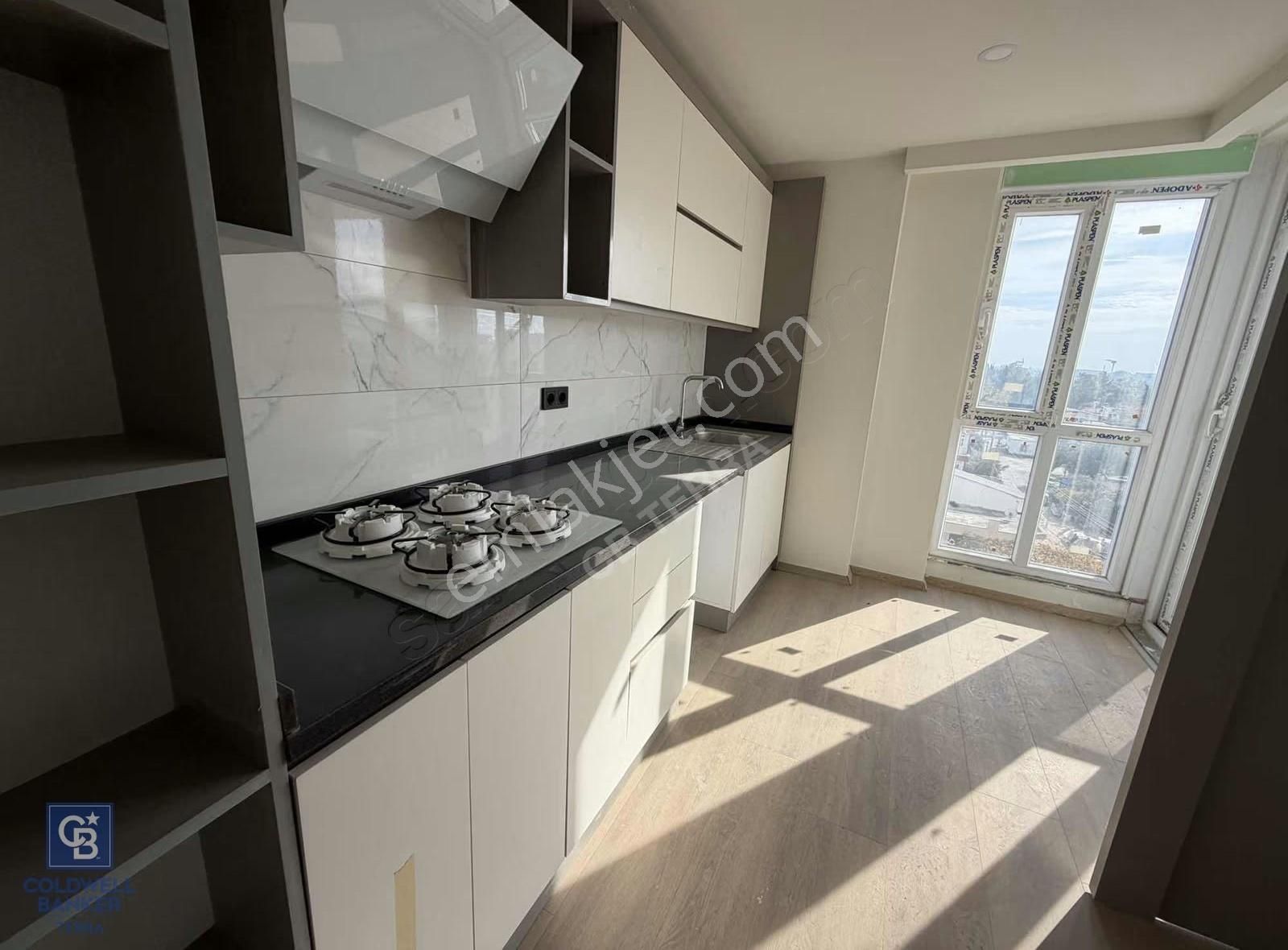 Altınova'da Havuzlu 2+1 Kiralık Daire Ayrı Mutfak - Görsel 14