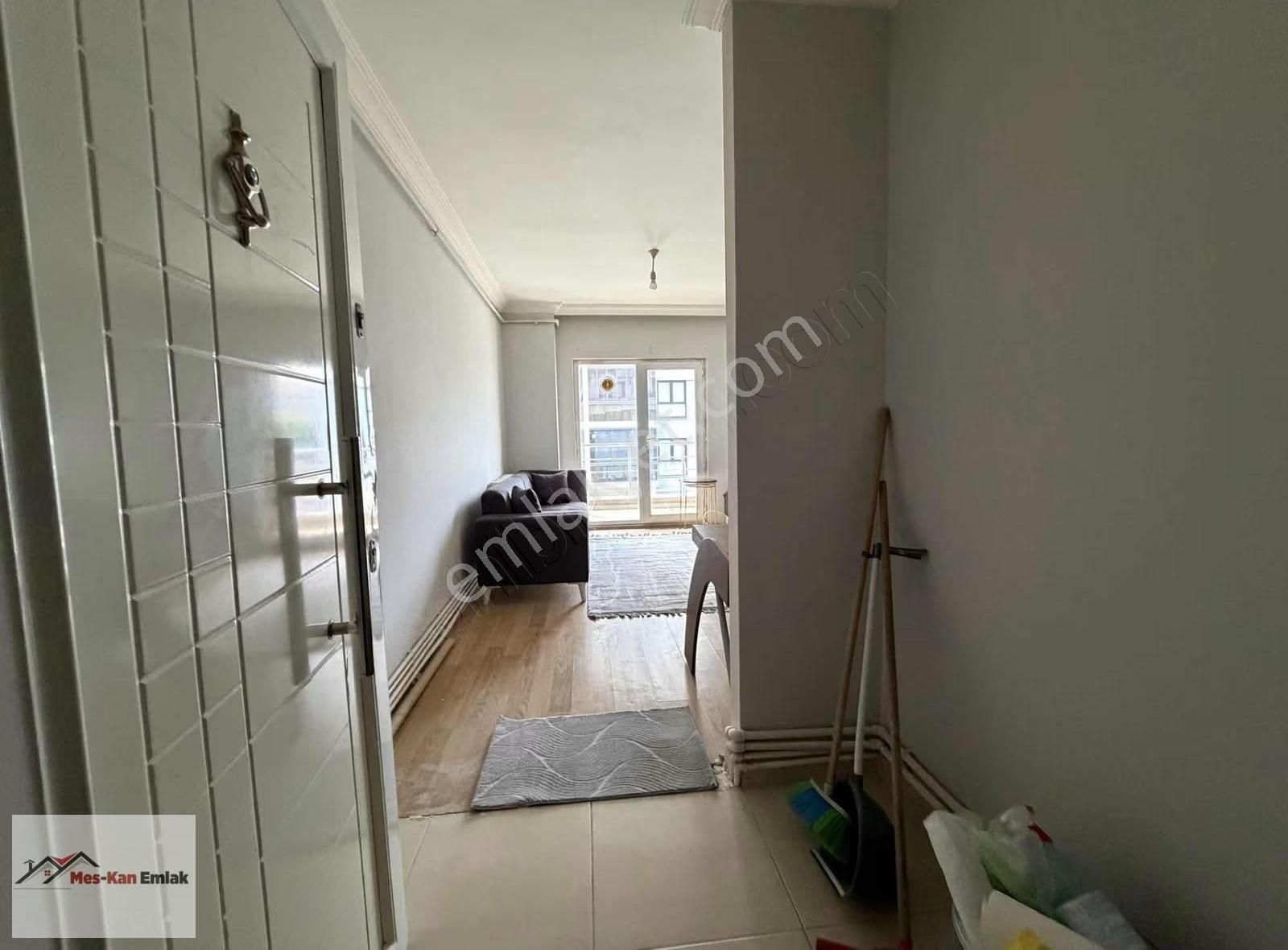 Meskandan 1+1 Eşyalı Eminevime Uygun Bulvarda Satılık Daire - Görsel 11