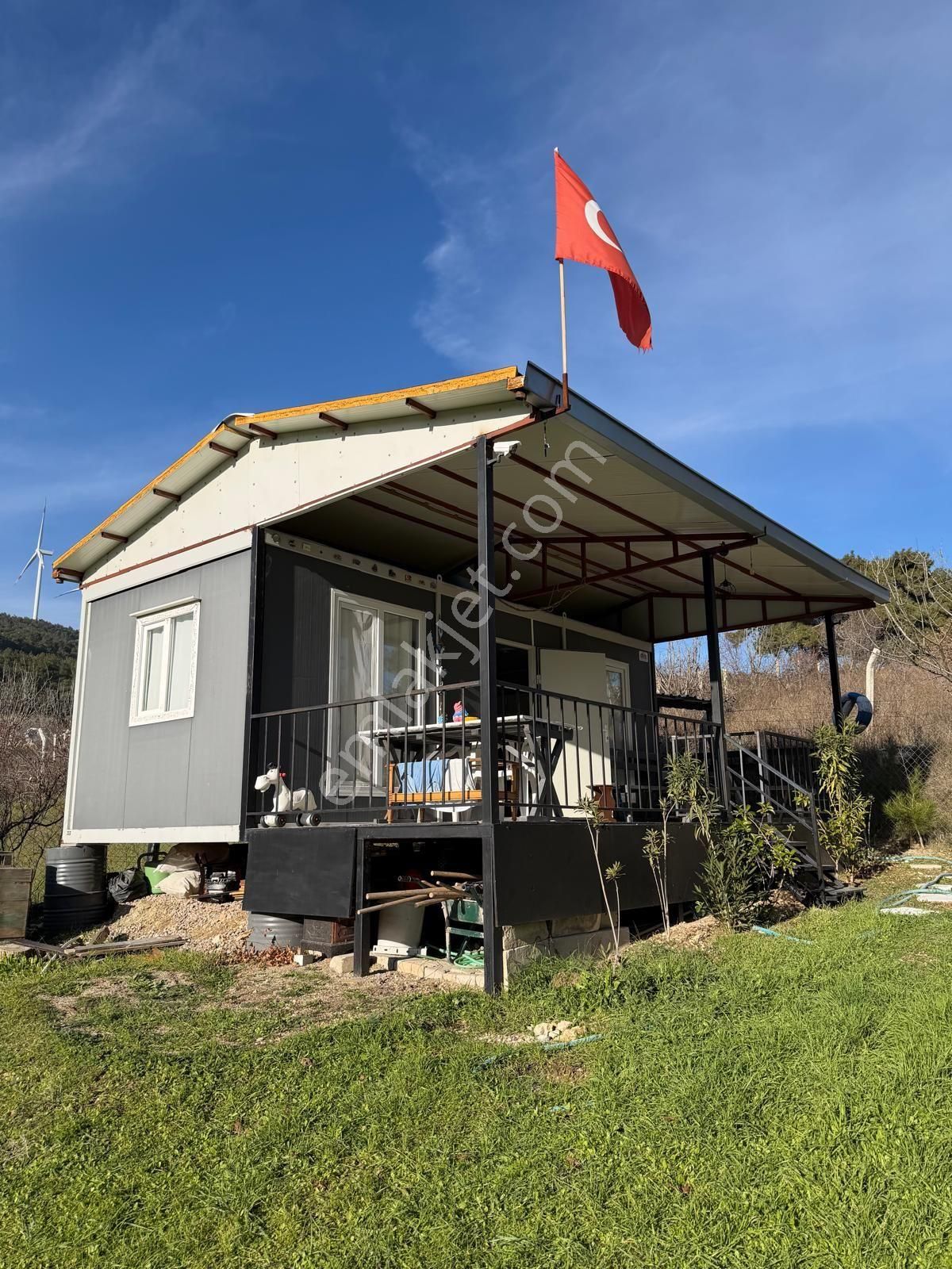 İzmir Bornova Yakaköyde Konteynerli Satılık Bahçe - Görsel 3