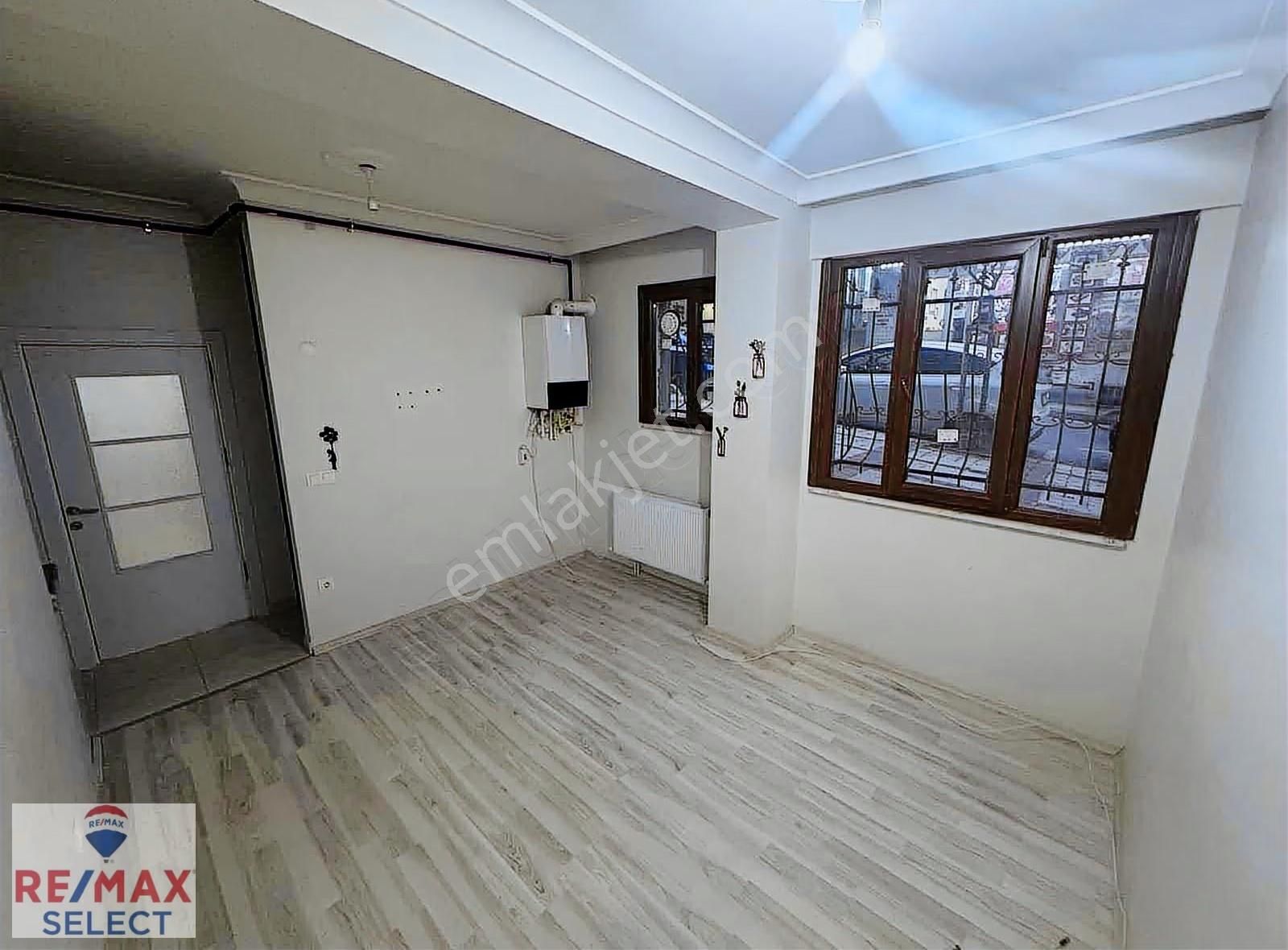 Remax Ozan Tandoğan Kiralık 1+1 - Görsel 8