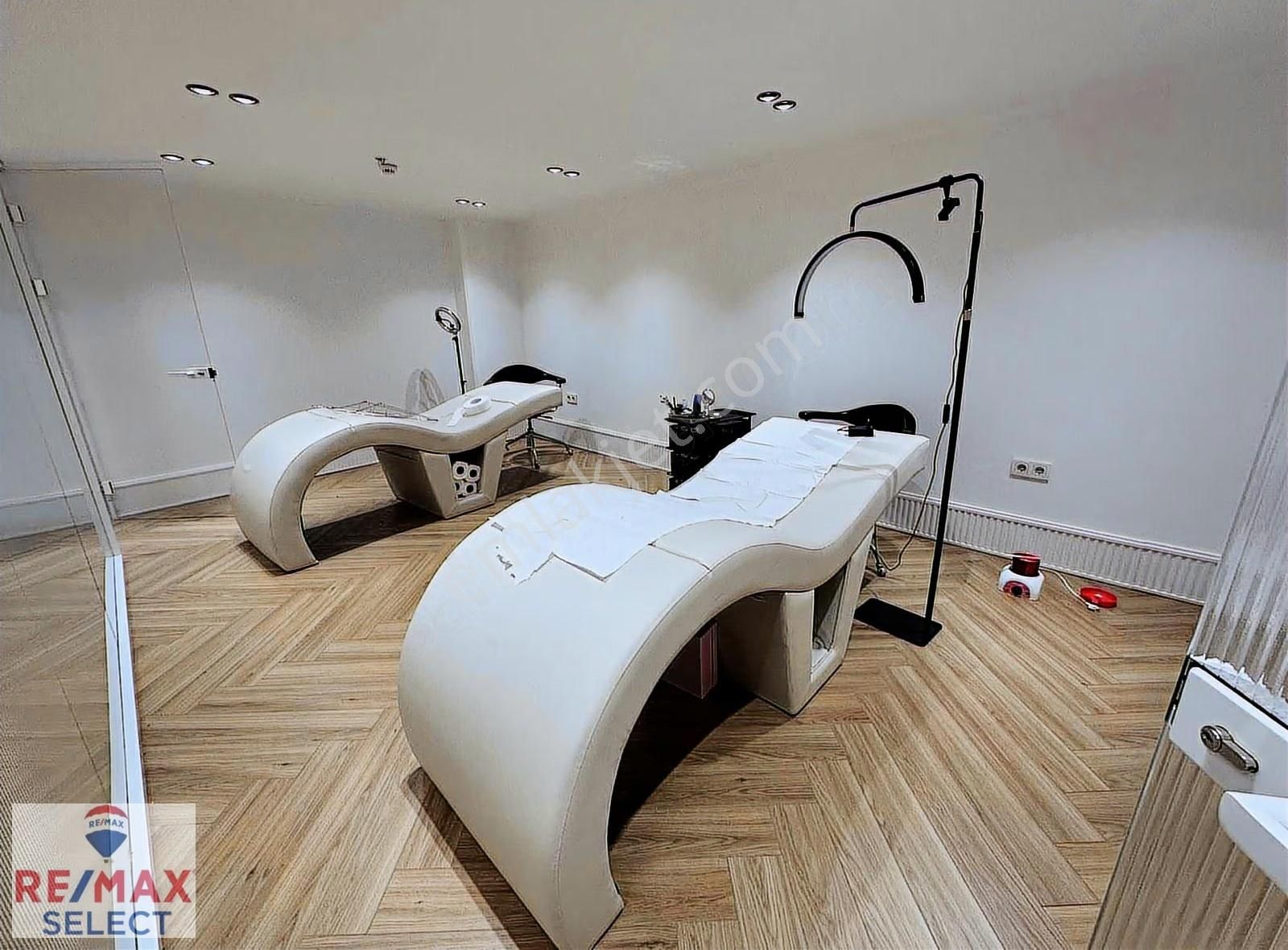 Sevcan Remax Nef Bahçelievler İskanlı Bacalı Dekorasyonlu Ticari - Görsel 7