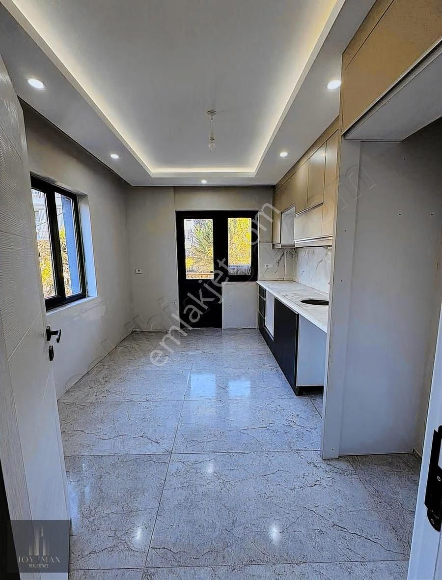 Gümüşçay Mah. Şirinevler Mevki Satılık Full Tadilatlı Daireler