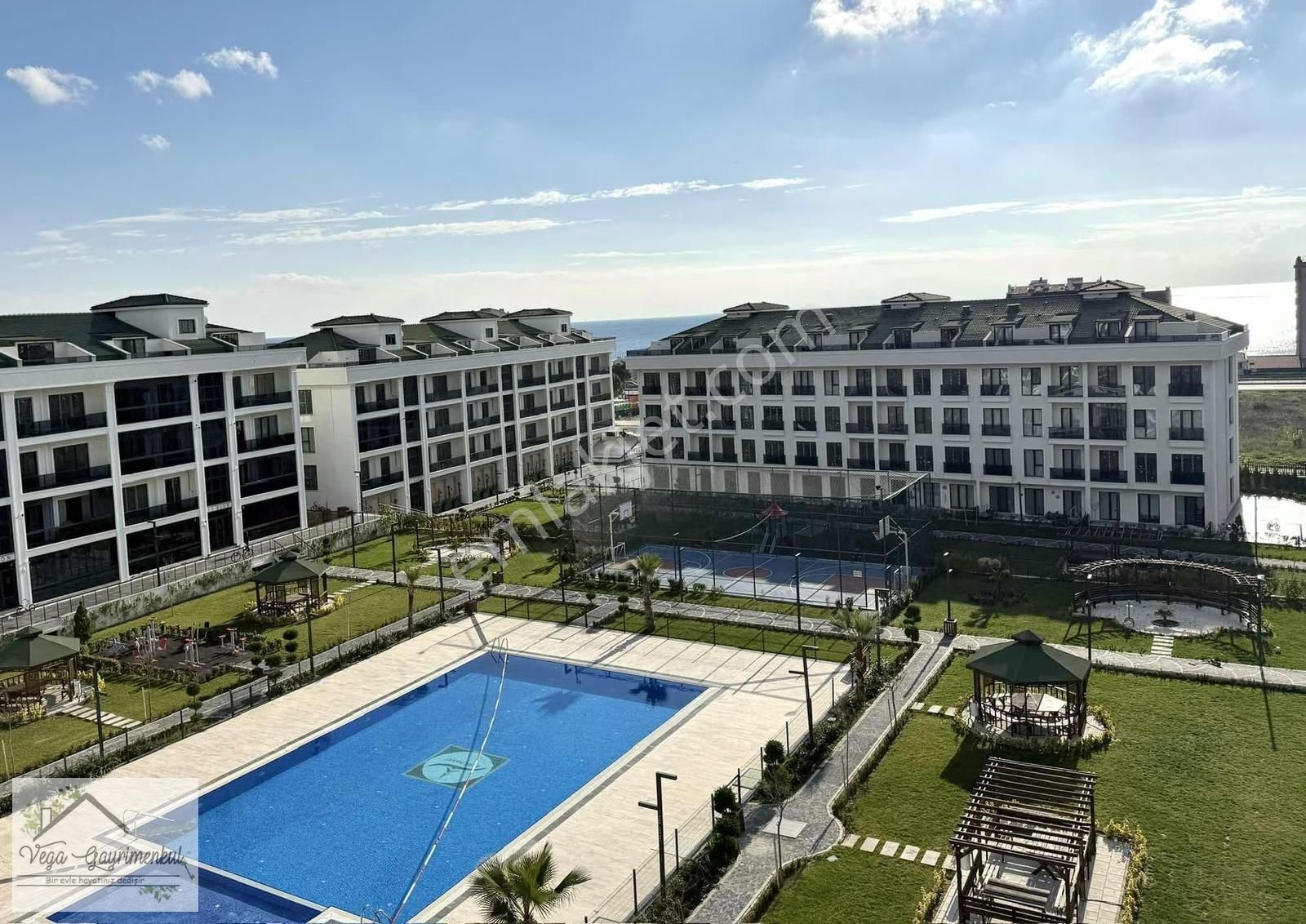 Krediye Uygun | Akça Grande'de 3+1 Teras Bahçe