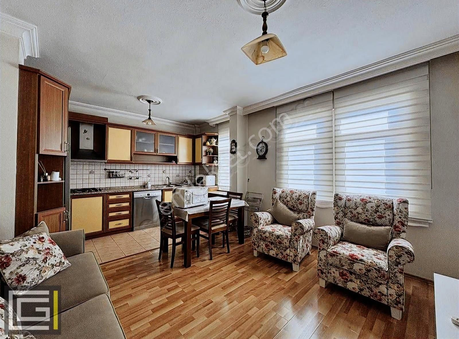 Şehir Merkezinde Avm Yakını Eşyalı 2+1 Ayrı Mutfak Geniş Kiralık - Görsel 16