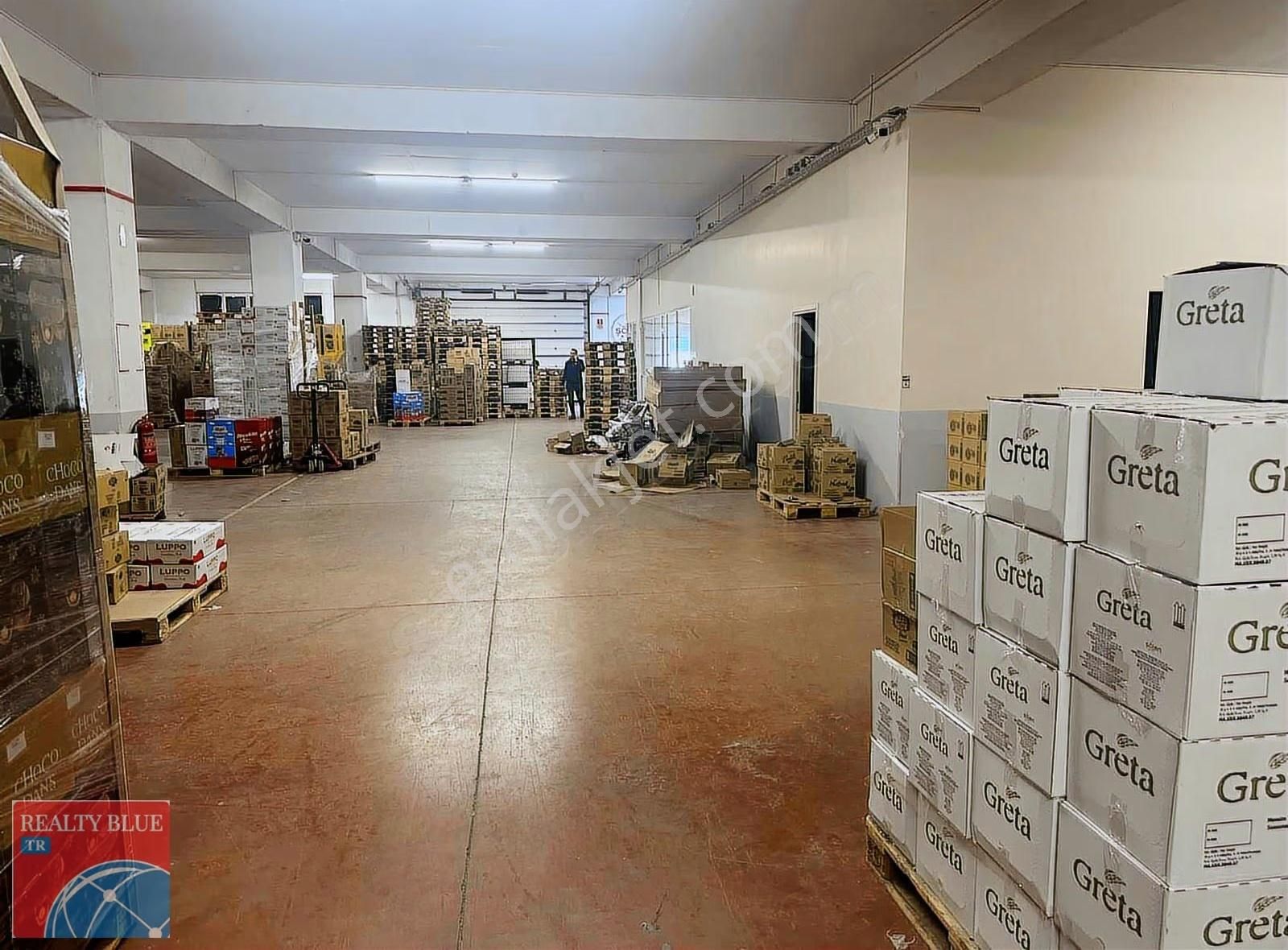 Sultanbeyli'de 900m2 Depo - Görsel 3