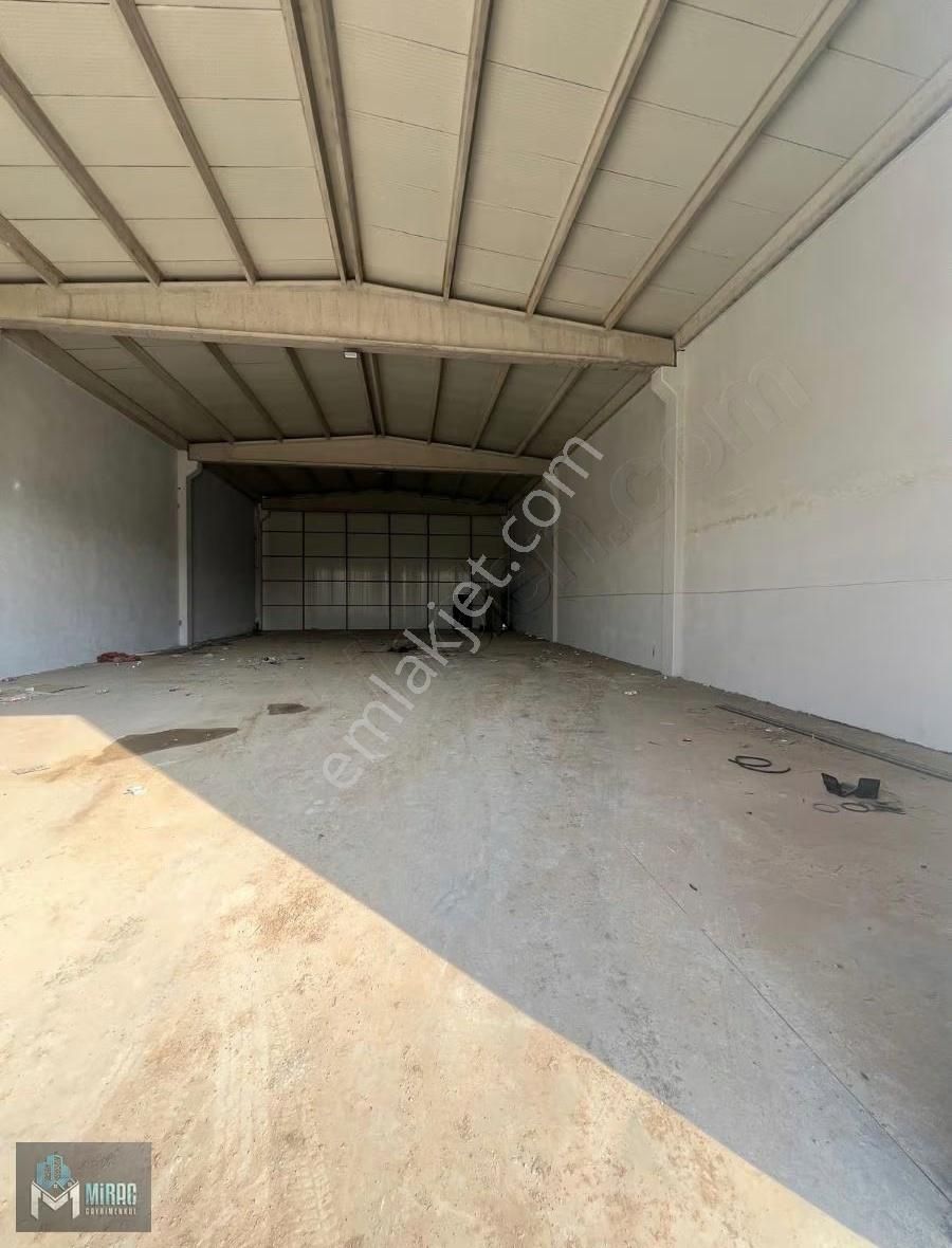 Beşiri Yolu Üzerinde Kiralık 450 Mt2 Depo