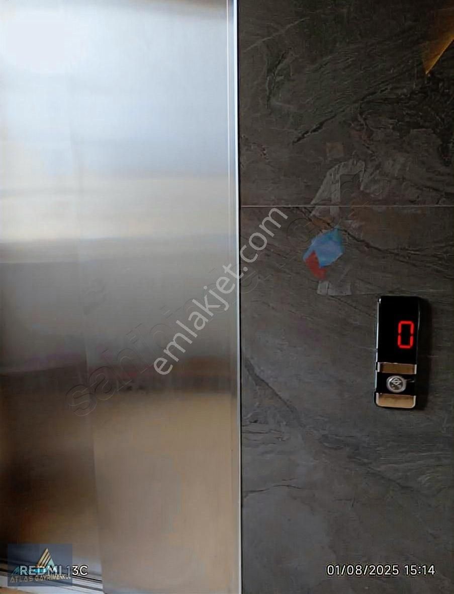 Mavi Atlas Tan Toplu Konut Bulvarı Üzerinde Satılık 1+1 Daire - Görsel 5