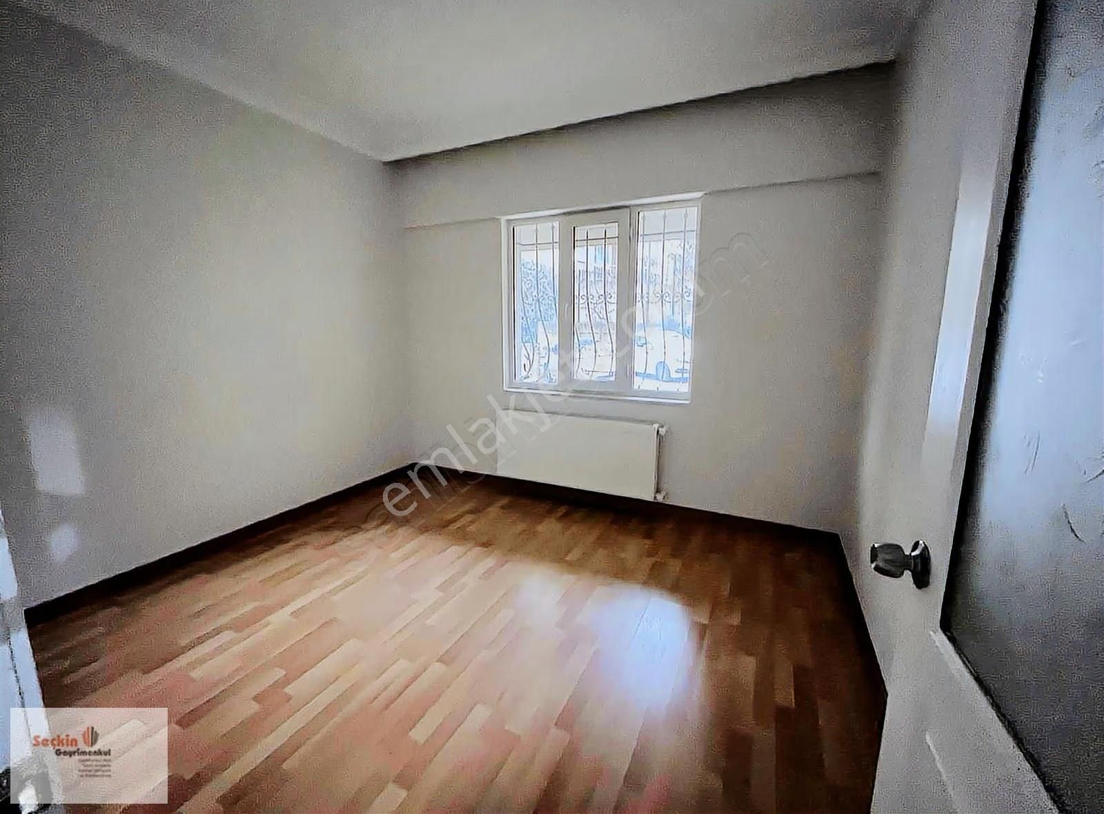 Maltepe Zümrütevlerde Site İçerisinde 3+1 120m2 1. Kat Güney - Görsel 19