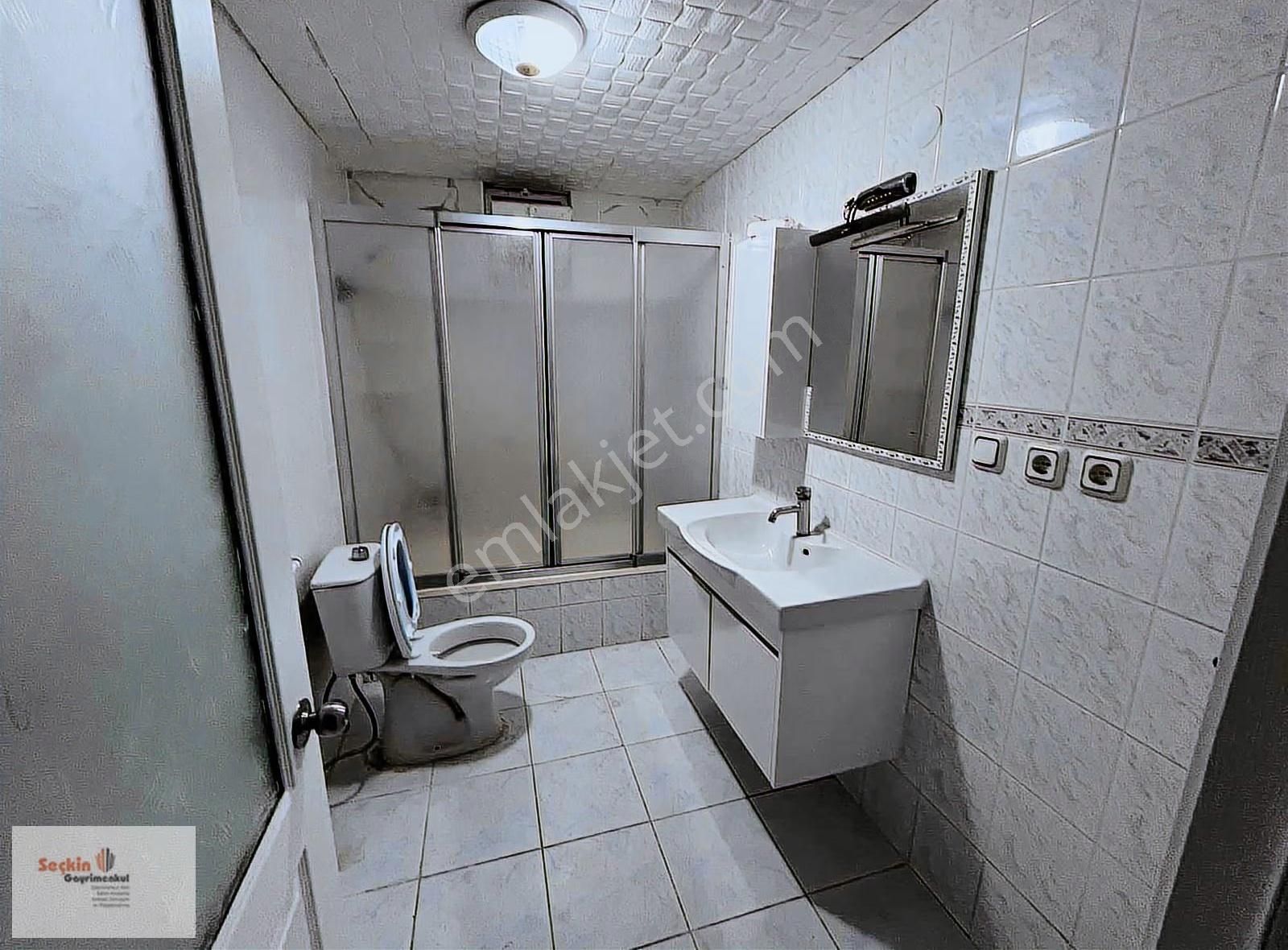 Maltepe Zümrütevlerde Site İçerisinde 3+1 120m2 1. Kat Güney - Görsel 3