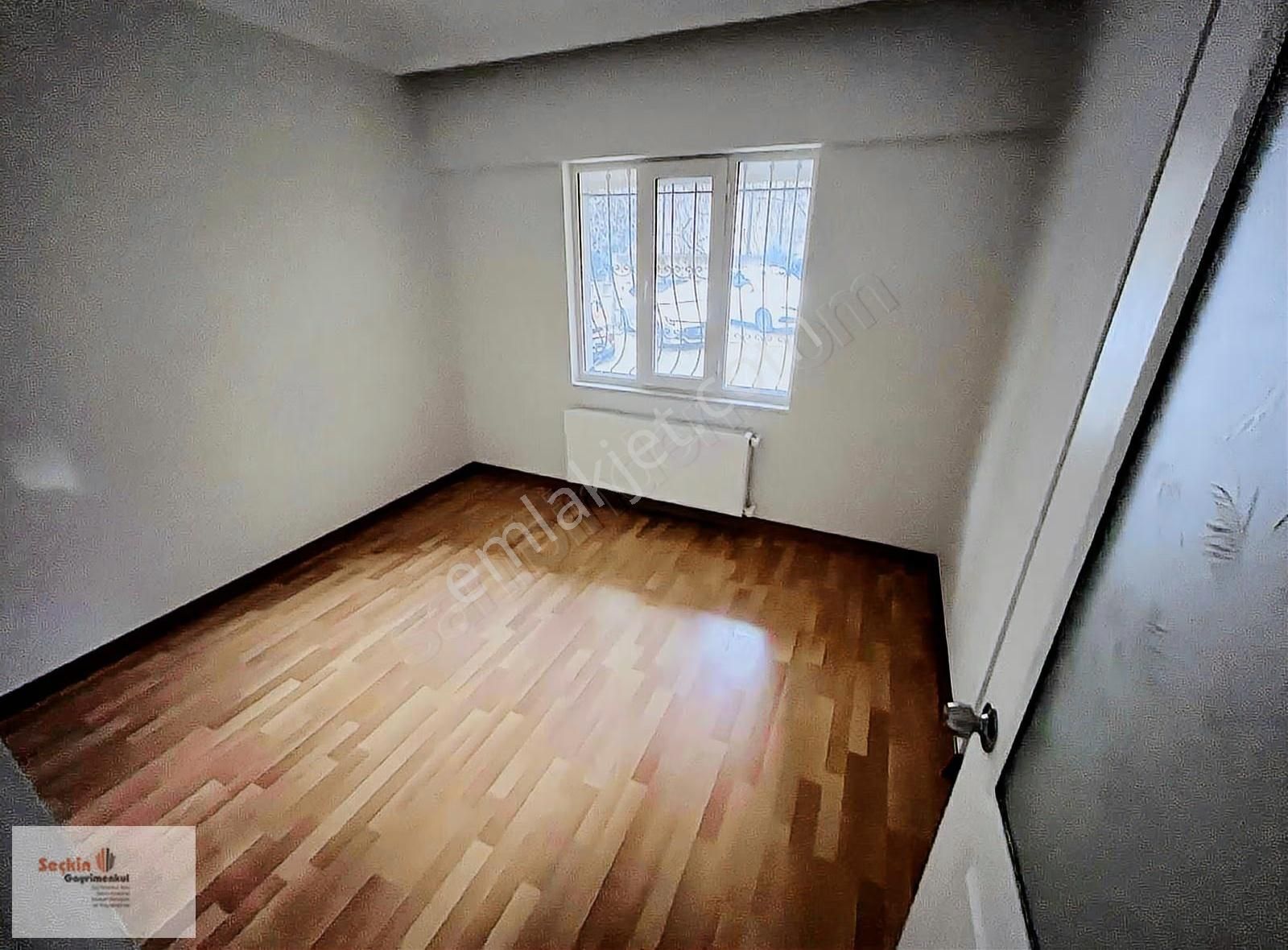 Maltepe Zümrütevlerde Site İçerisinde 3+1 120m2 1. Kat Güney - Görsel 27