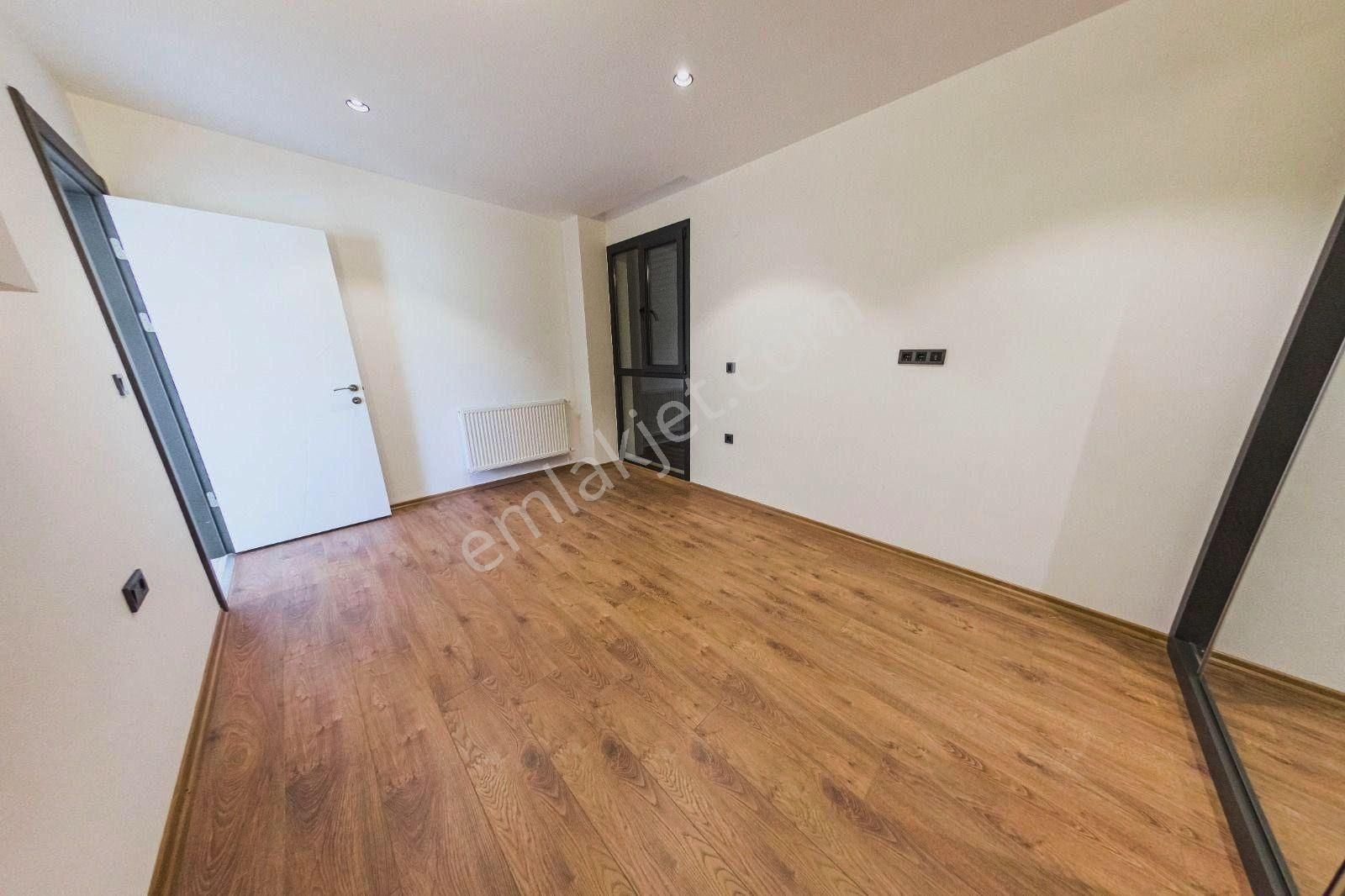 Avm Bölgesi 4+1 Tek Müstakil Doğalgazlı - Görsel 31