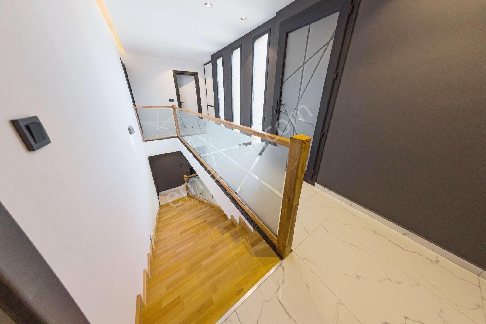 Avm Bölgesi 4+1 Tek Müstakil Doğalgazlı - Görsel 14