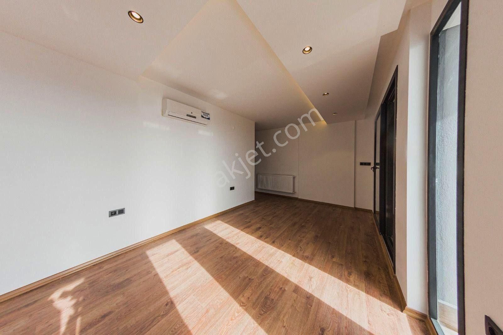 Avm Bölgesi 4+1 Tek Müstakil Doğalgazlı - Görsel 32