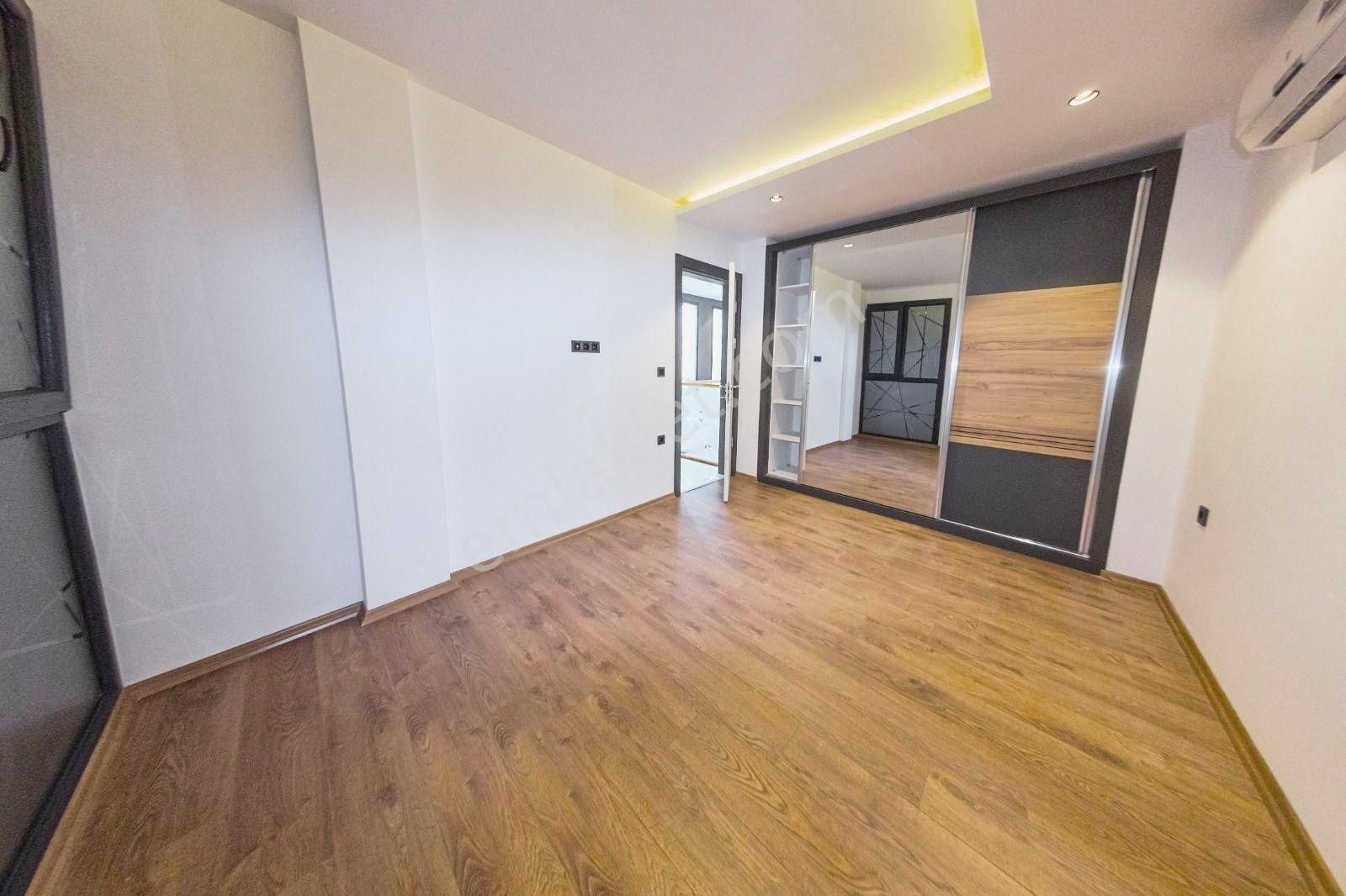 Avm Bölgesi 4+1 Tek Müstakil Doğalgazlı - Görsel 26