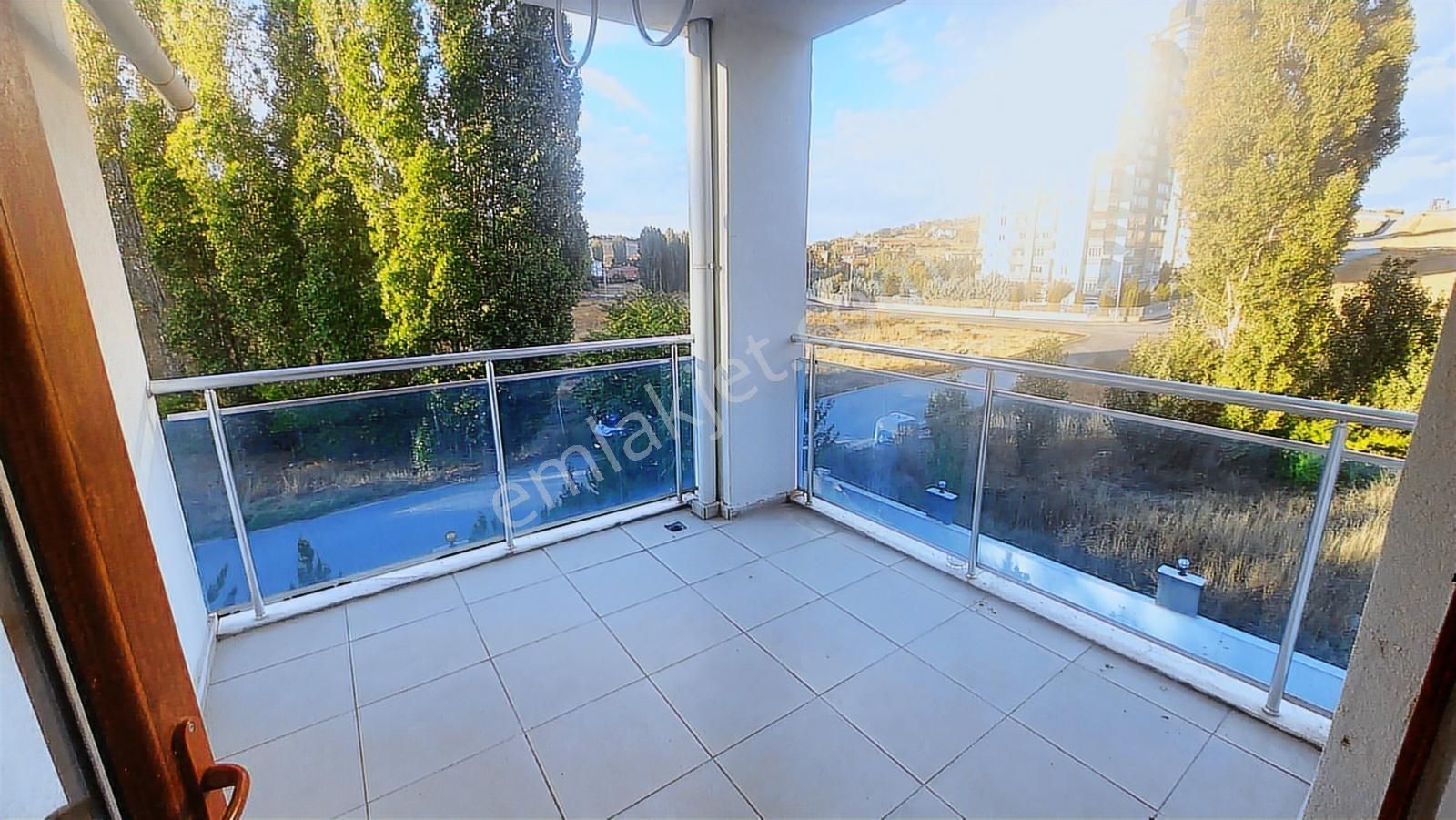 Alacaatlı Mahallesinde Fırsat Satılık 3+1 Daire - Görsel 14