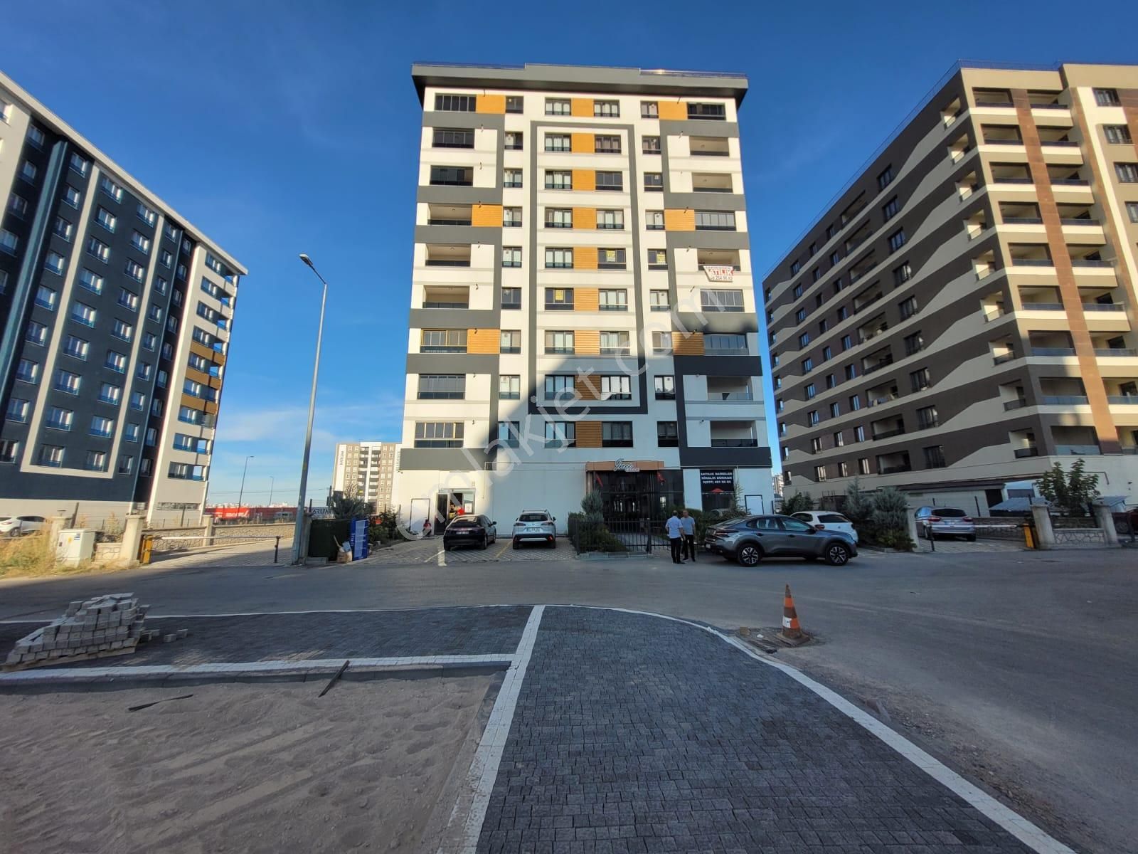 Şehir Hastanesi Yanı Ekal Yapı İnci Cadde 2+1 Satılık Daire - Görsel 3