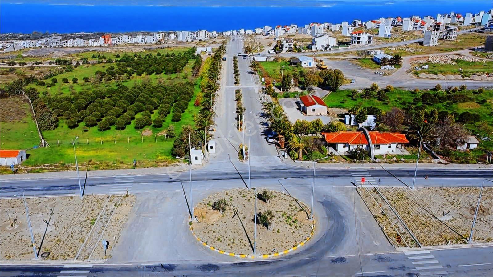 Mordoğan Emlaktan Kamukentte Satılık Köşe Arsa - Görsel 8