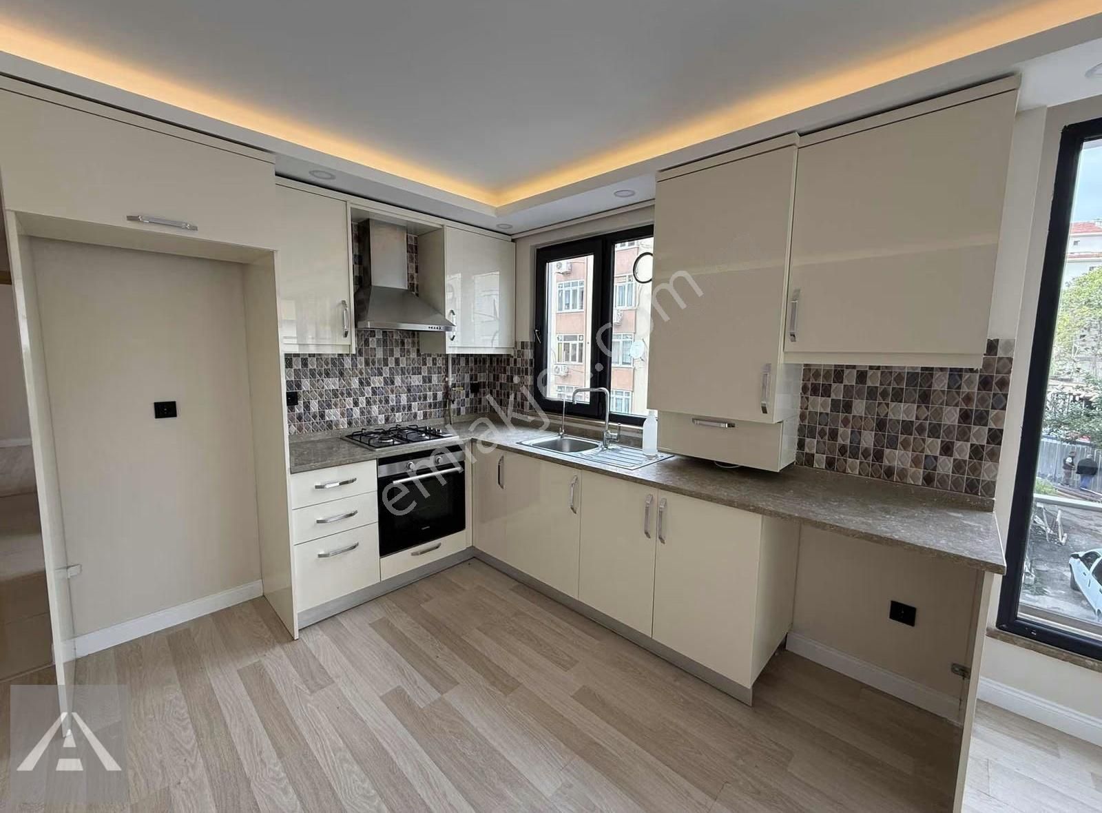 Altıntepe'de Marmaraya Yakın2. Kat Özel Tasarım Ön Cephe 2+1! - Görsel 7