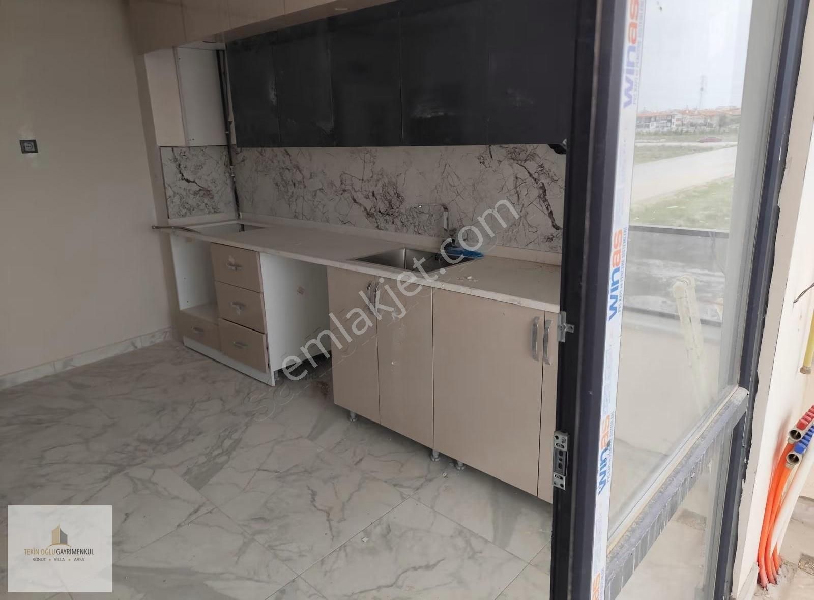 Meram Alakova'da 2+1 Satılık Sıfır Daire Cadde Cephe - Görsel 7