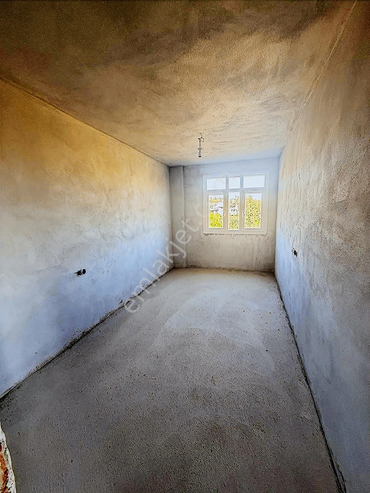 Lavinia Karaisalı Cakallı'da 2 Katlı Bahçelisatılık Müstakil - Görsel 22