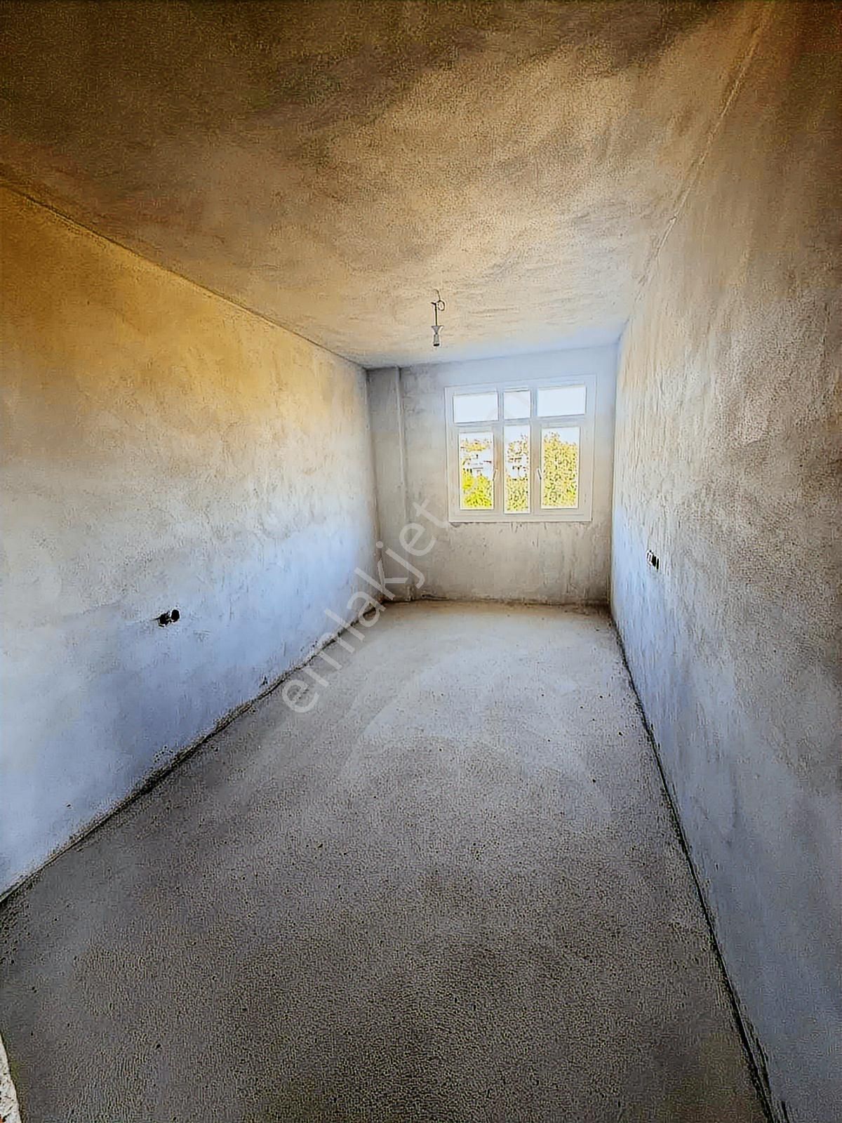 Lavinia Karaisalı Cakallı'da 2 Katlı Bahçelisatılık Müstakil - Görsel 21