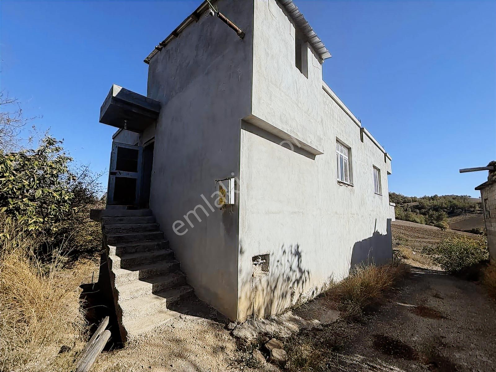 Lavinia Karaisalı Cakallı'da 2 Katlı Bahçelisatılık Müstakil - Görsel 12